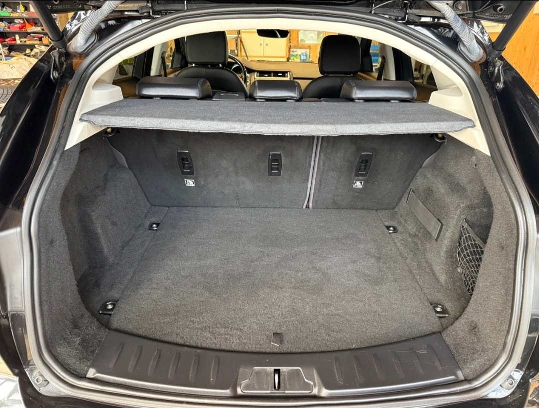 JAGUAR E-Pace 2.0d D180 S AWD Automatik-image-14