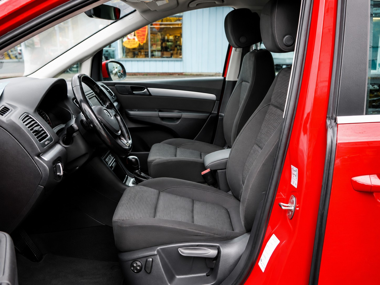 VW Sharan 2.0 TDI BMT Comfortline 4Motion DSG ** Anhängerkupplung **-image-11