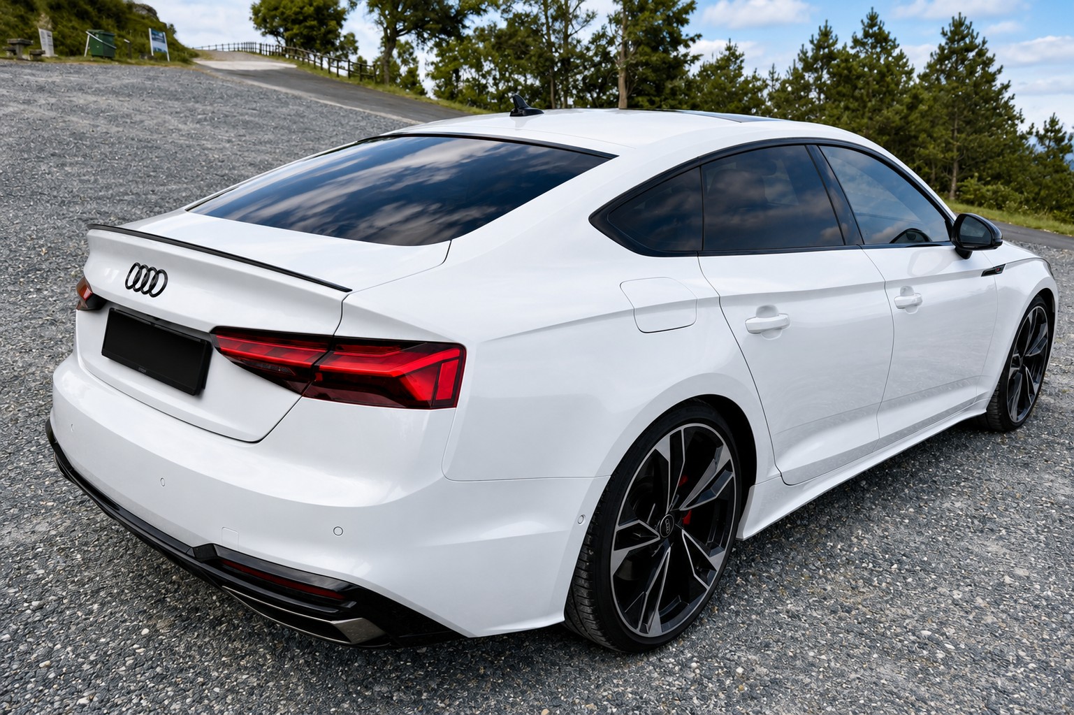 AUDI 2.0 45 TFSI S Line Competition Plus quattro S-Tronic-image-3