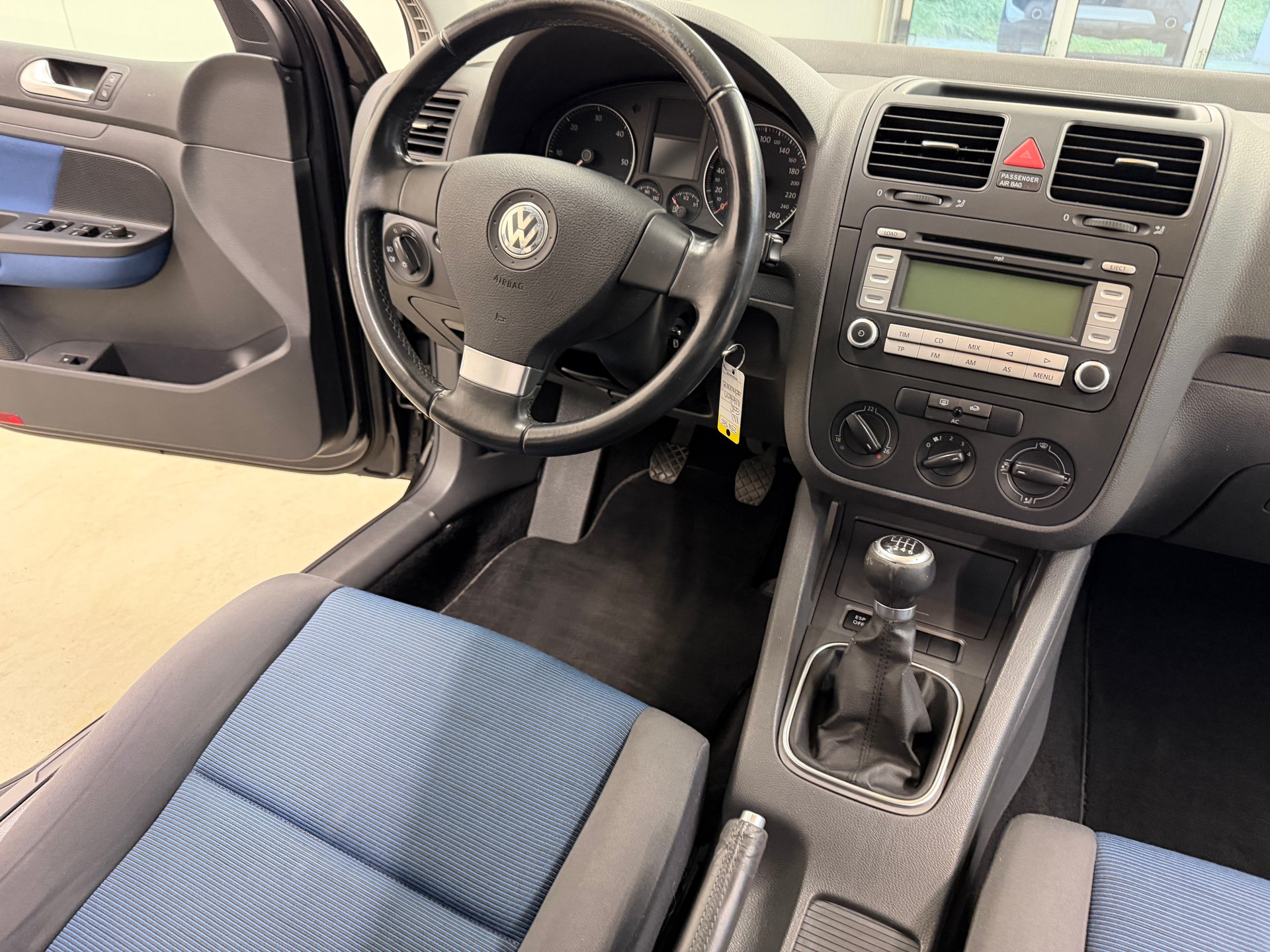 VW Golf 1.9 TDI Leader 4Motion-image-18