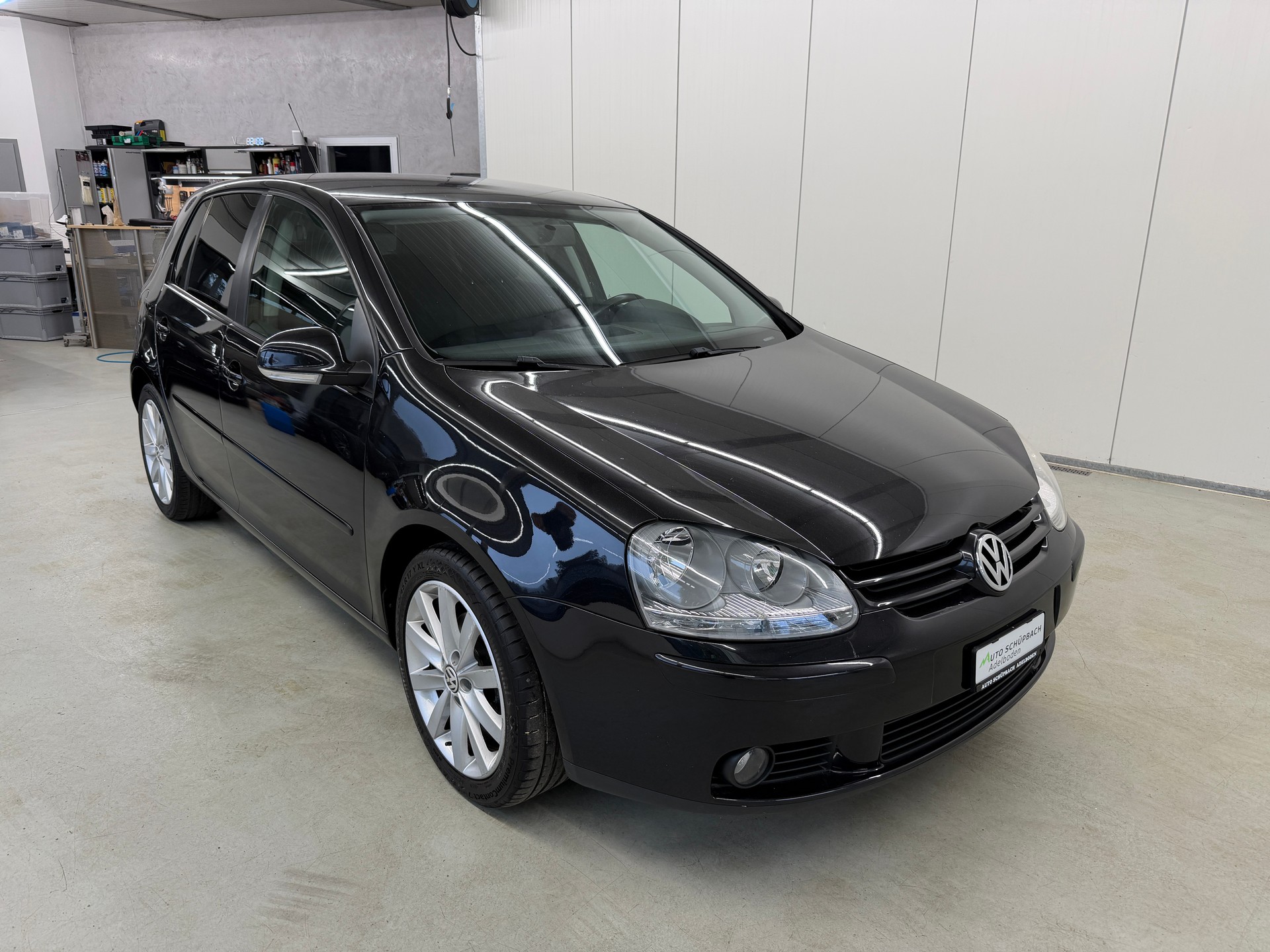 VW Golf 1.9 TDI Leader 4Motion-image-0
