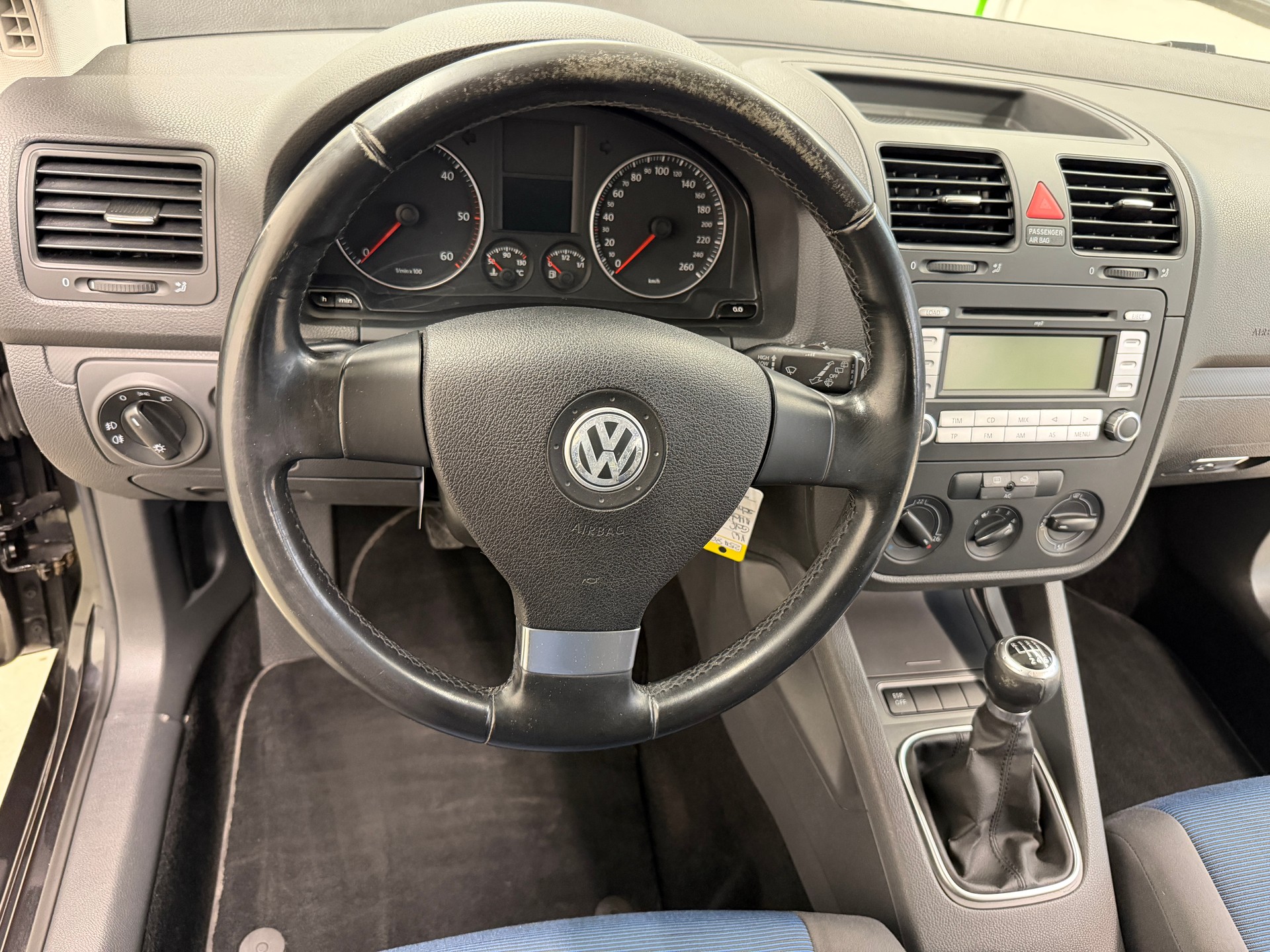 VW Golf 1.9 TDI Leader 4Motion-image-19