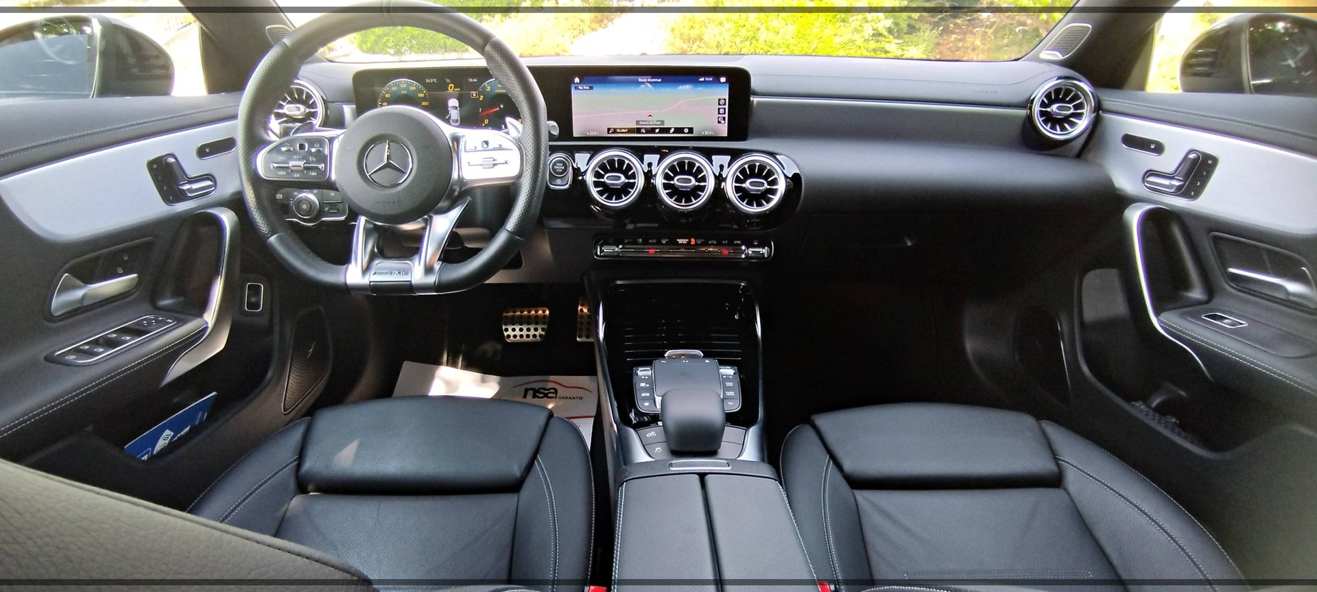 MERCEDES-BENZ CLA 35 AMG 4Matic 7G-DCT-image-12