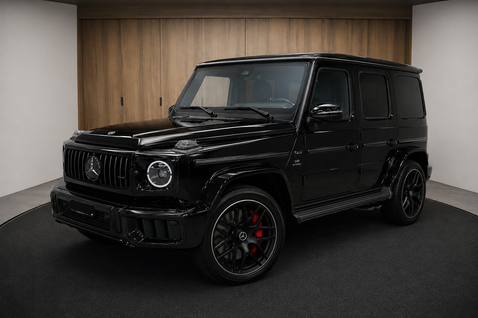 MERCEDES-BENZ G 63 AMG 9G-Tronic Facelift mit 605 PS ganz in schwarz-image-0
