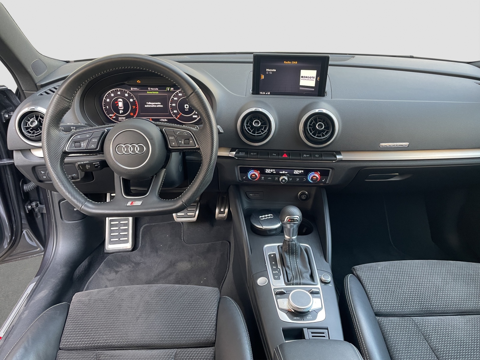AUDI A3 Sportback 2.0 TFSI Sport quattro S-tronic-image-8