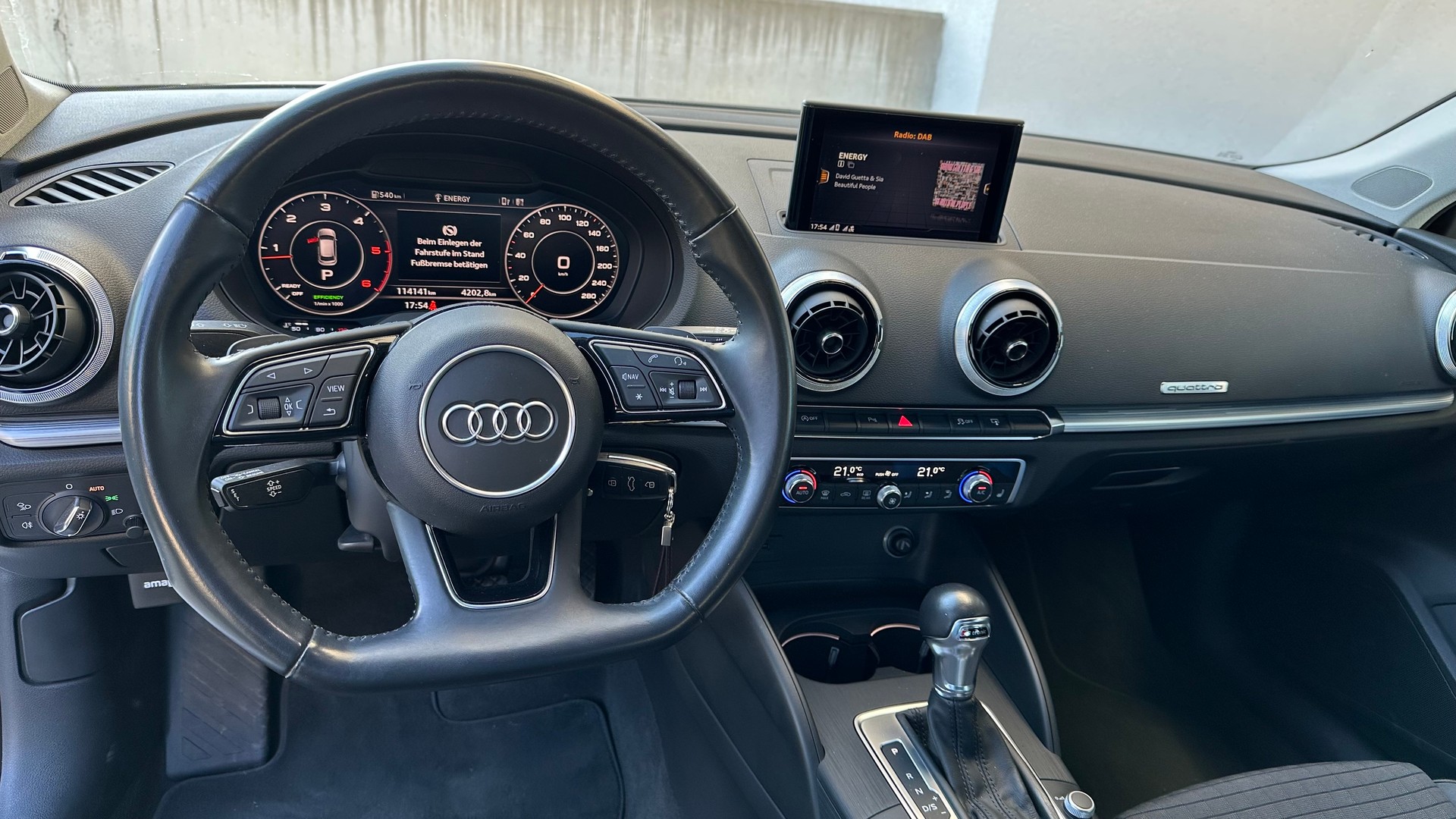 AUDI 2.0 TDI 184 quattro S-Tronic-image-3