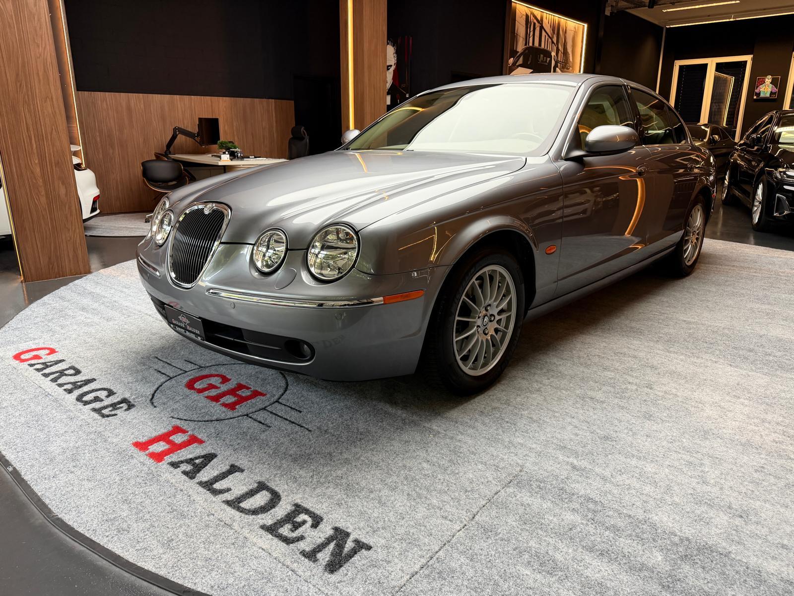 JAGUAR S-Type 3.0 V6 Executive-image-3