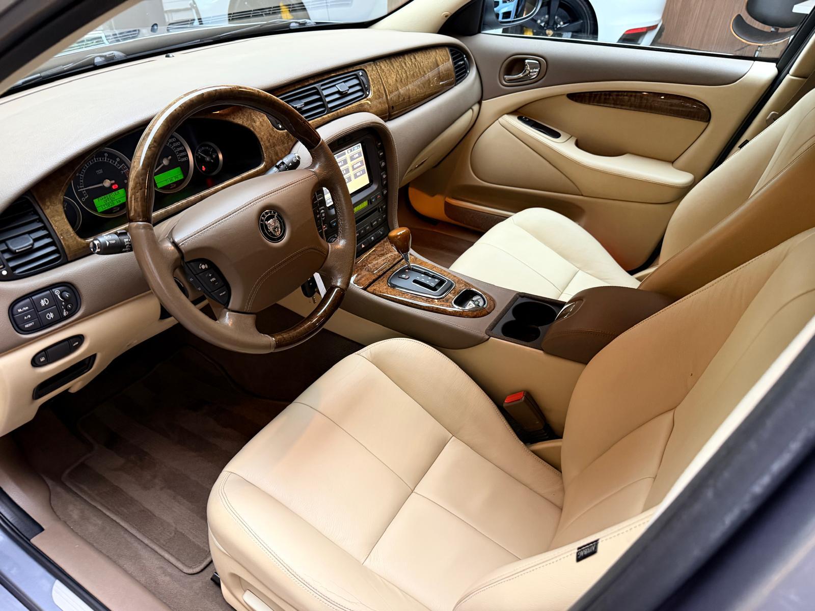 JAGUAR S-Type 3.0 V6 Executive-image-13