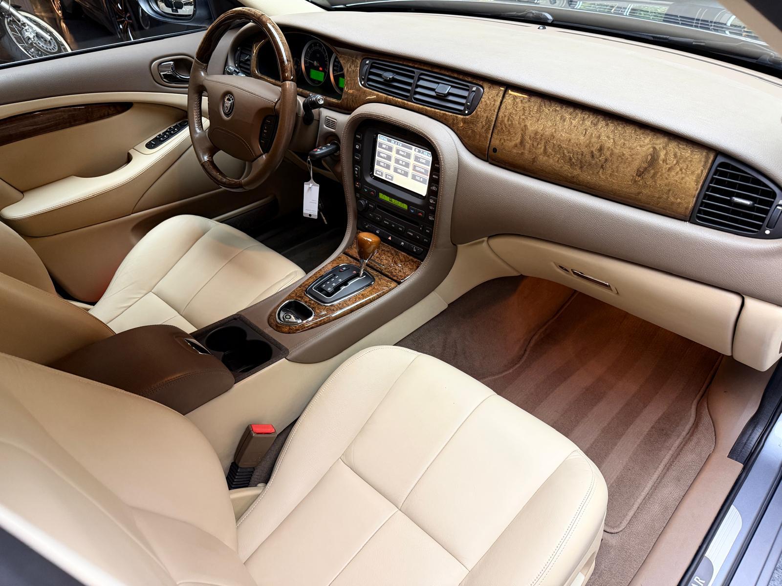 JAGUAR S-Type 3.0 V6 Executive-image-15