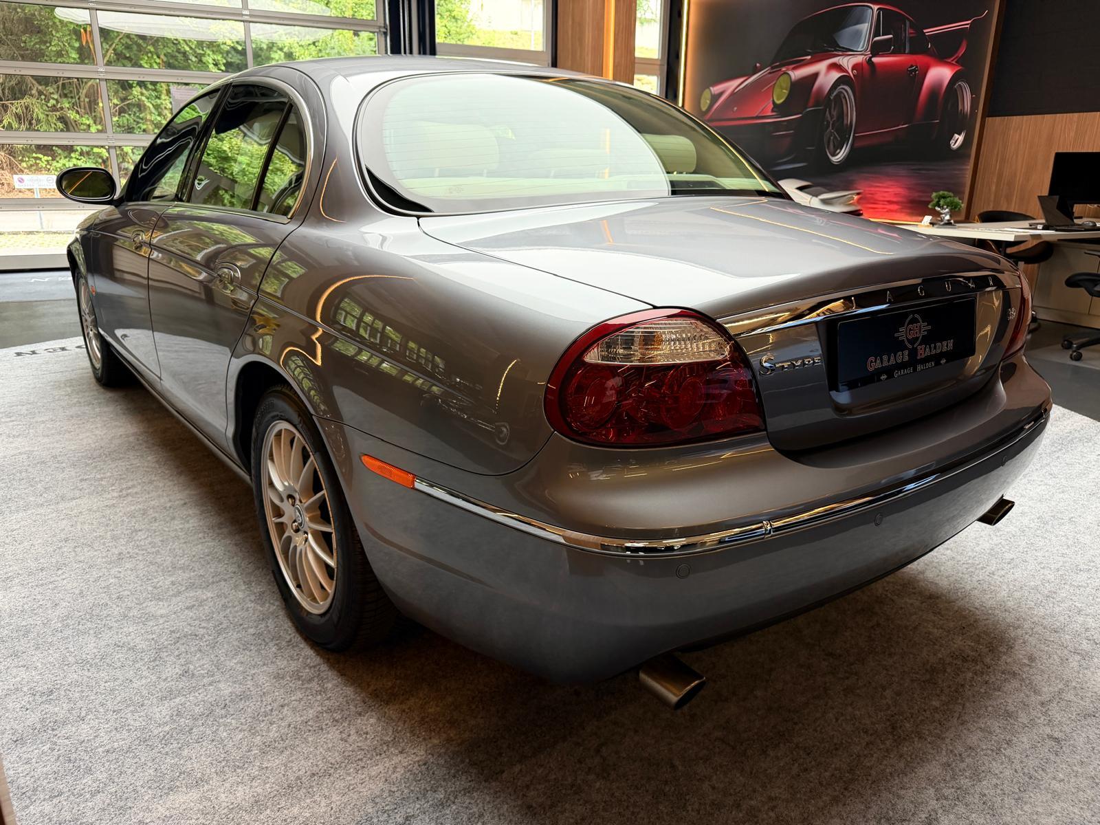 JAGUAR S-Type 3.0 V6 Executive-image-5