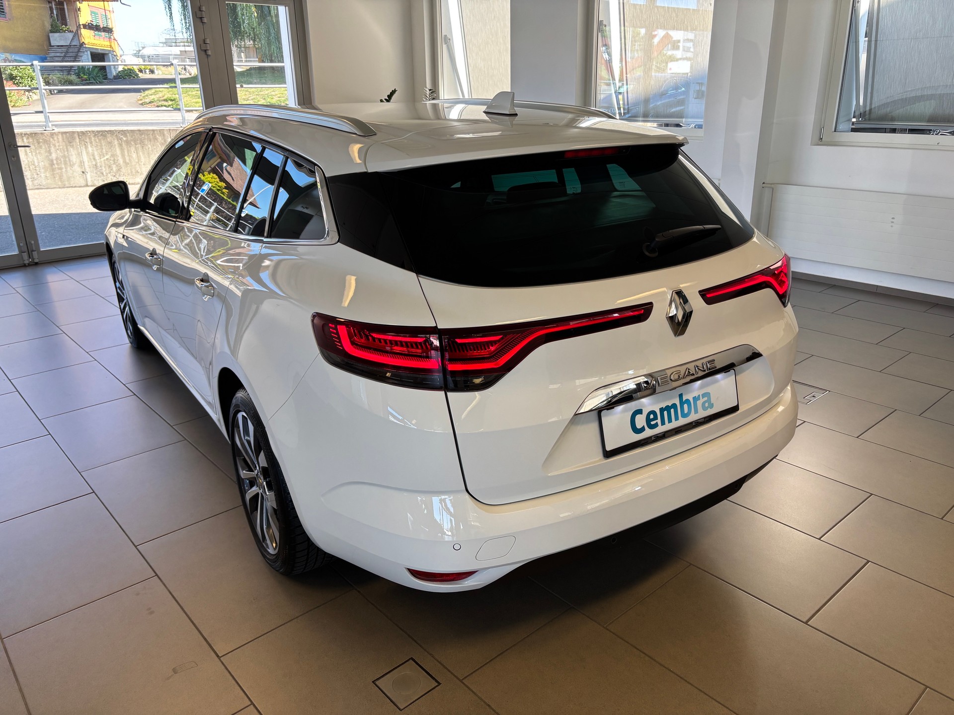 RENAULT Mégane Grandtour 1.3 16V Turbo Techno EDC-image-3