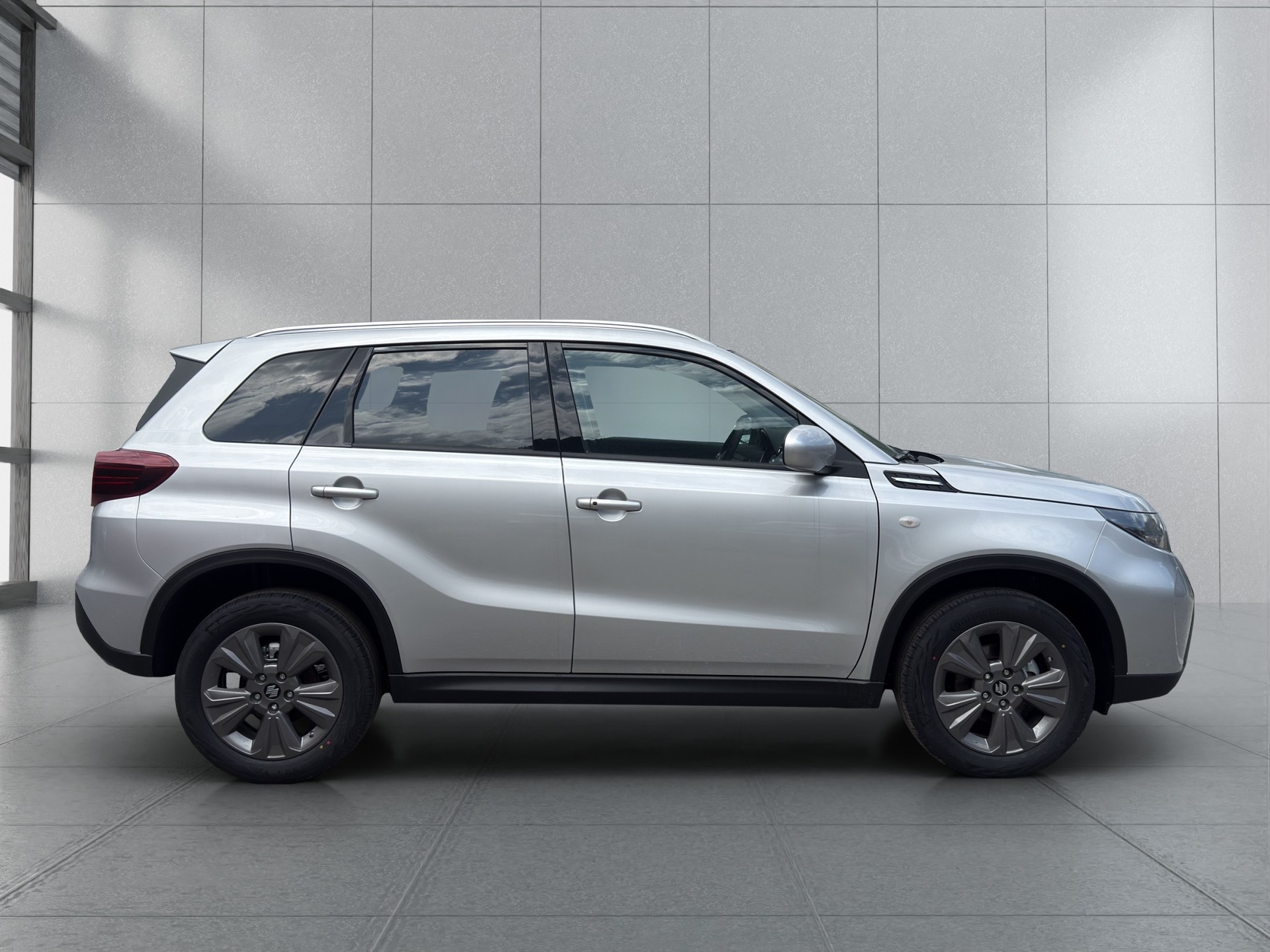 SUZUKI Vitara 1.4 Boosterjet Compact + Hybrid-image-3