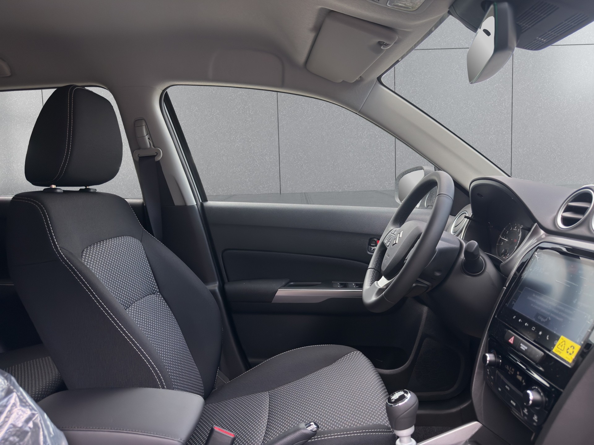 SUZUKI Vitara 1.4 Boosterjet Compact + Hybrid-image-8