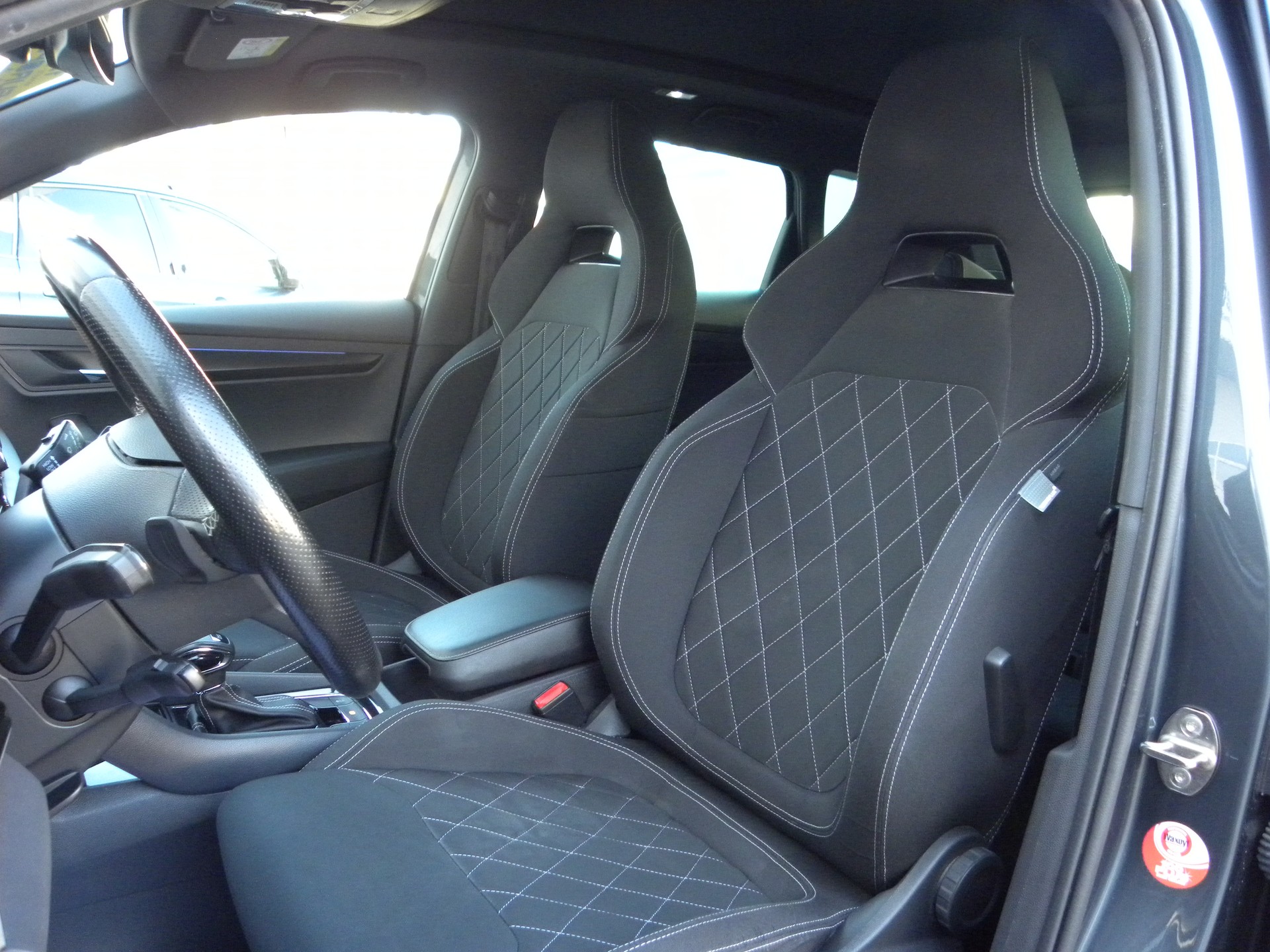 SKODA Karoq 1.5 TSI ACT SportLine DSG-image-8