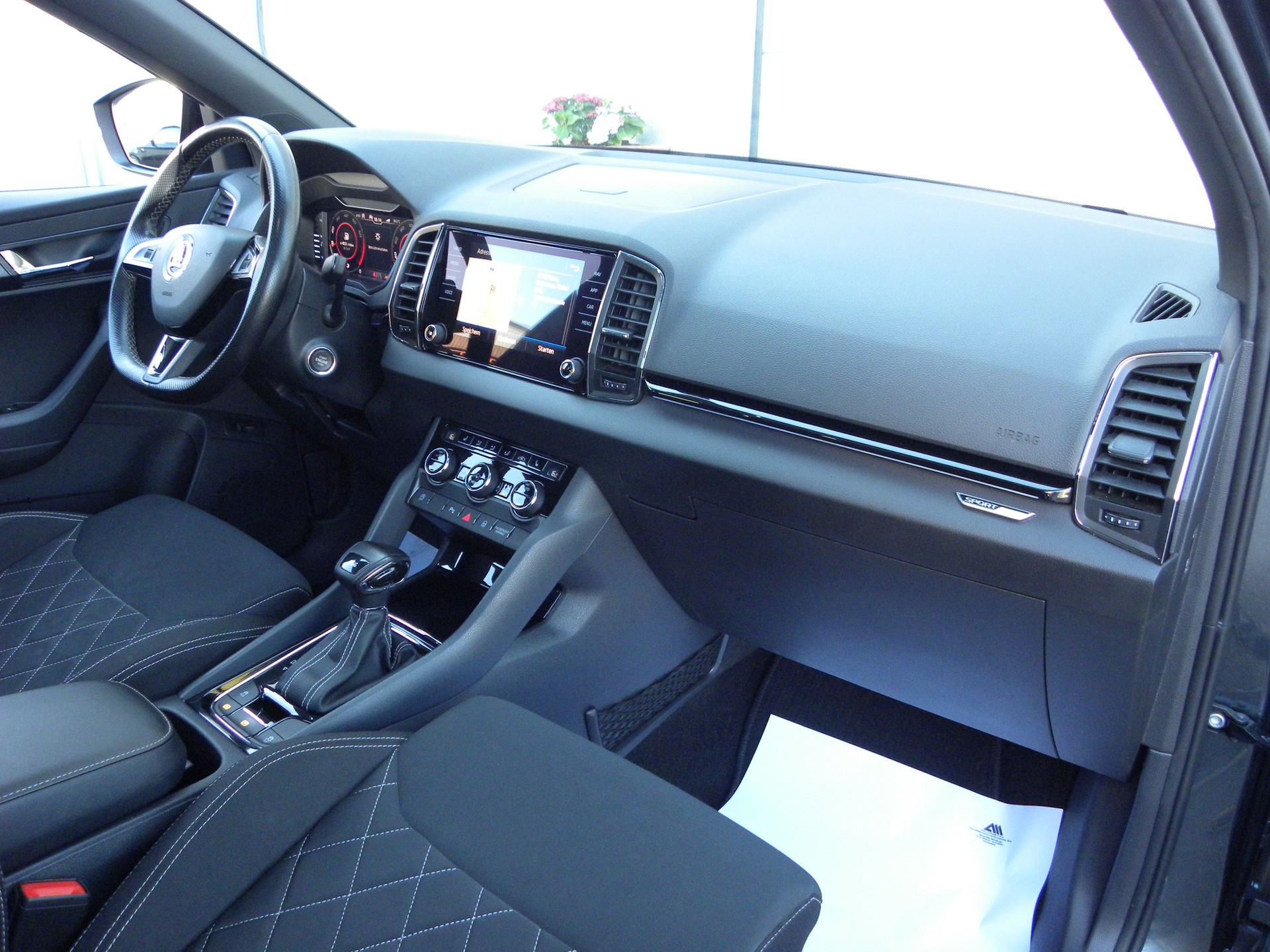 SKODA Karoq 1.5 TSI ACT SportLine DSG-image-7