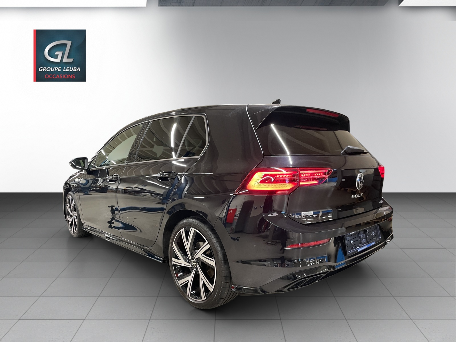 VW Golf 1.5 eTSI mHEV ACT R-Line DSG-image-3