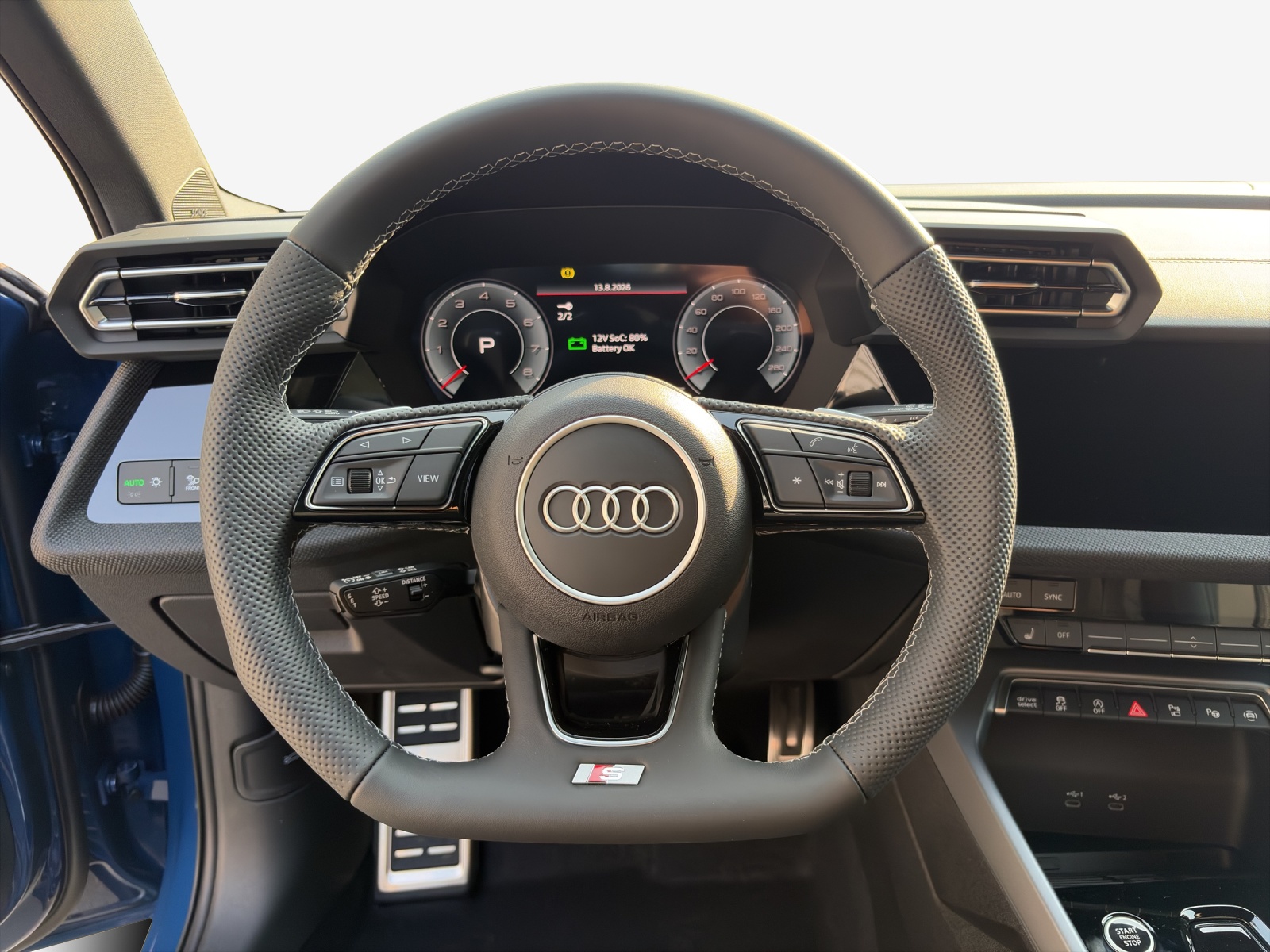 AUDI A3 Sportback TFSI 110 kW S line Attraction S tronic-image-9
