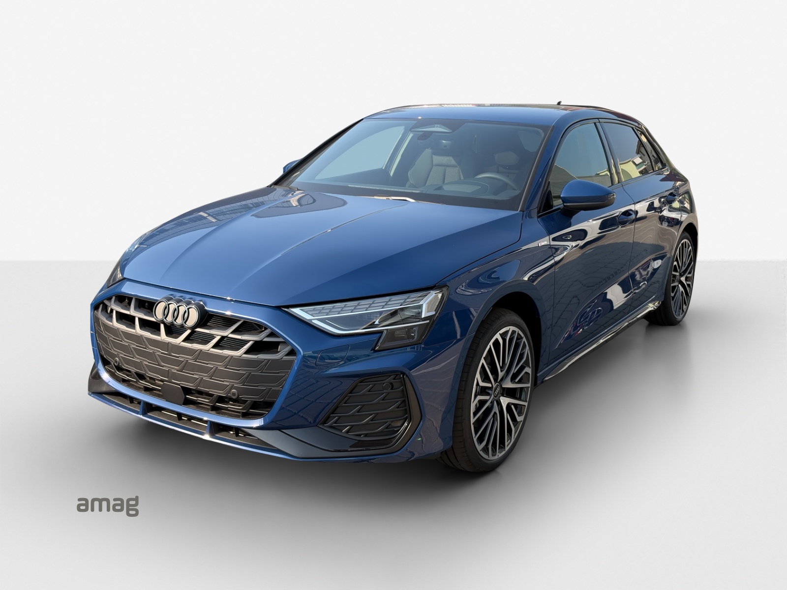 AUDI A3 Sportback TFSI 110 kW S line Attraction S tronic-image-0