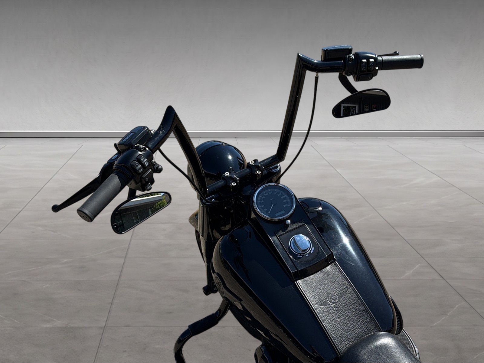 HARLEY-DAVIDSON FLSTFBS Fat Boy S Special ABS-showroom-element-3
