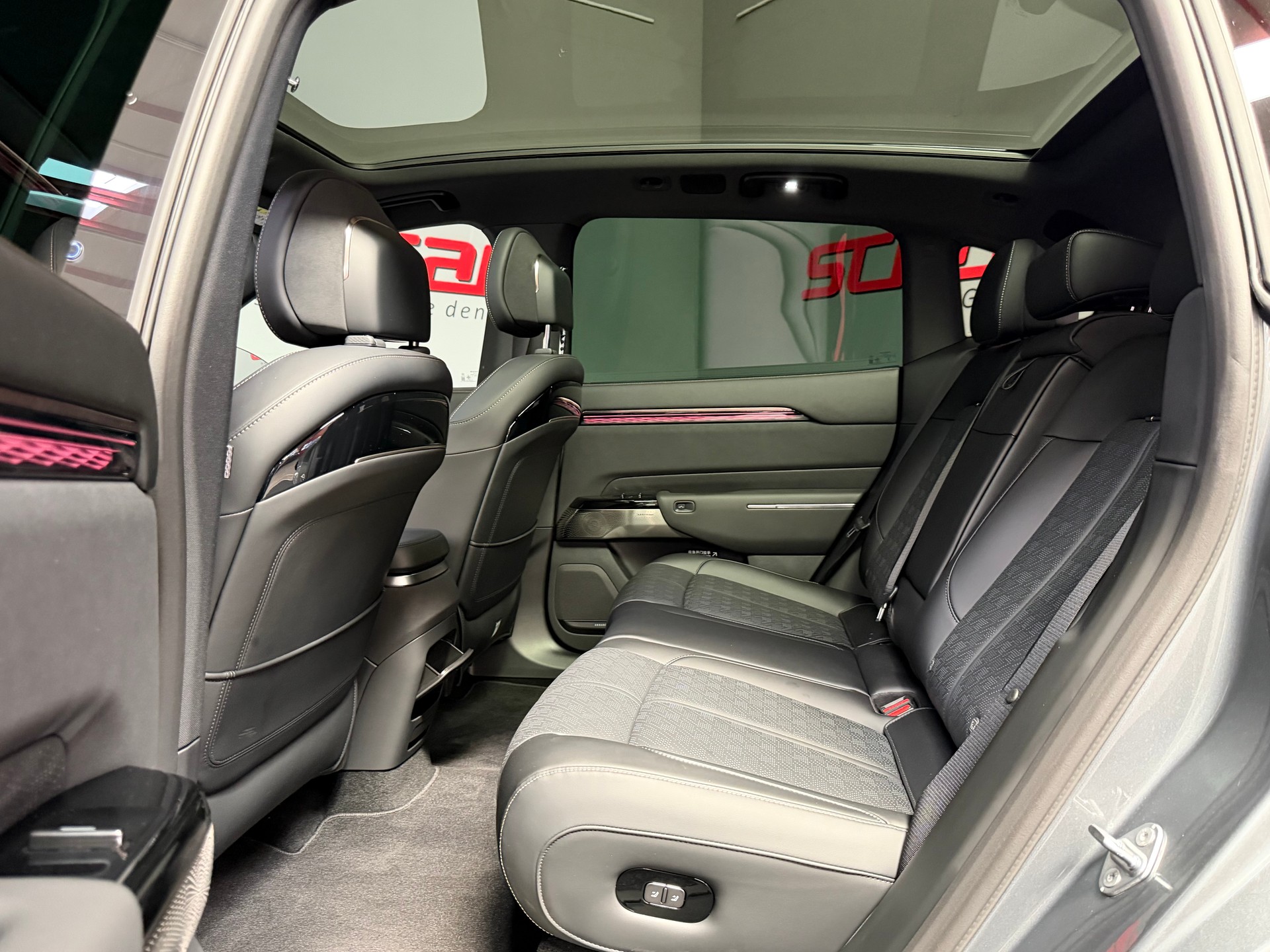 ZEEKR 7X 100kWh Privilege AWD-image-13