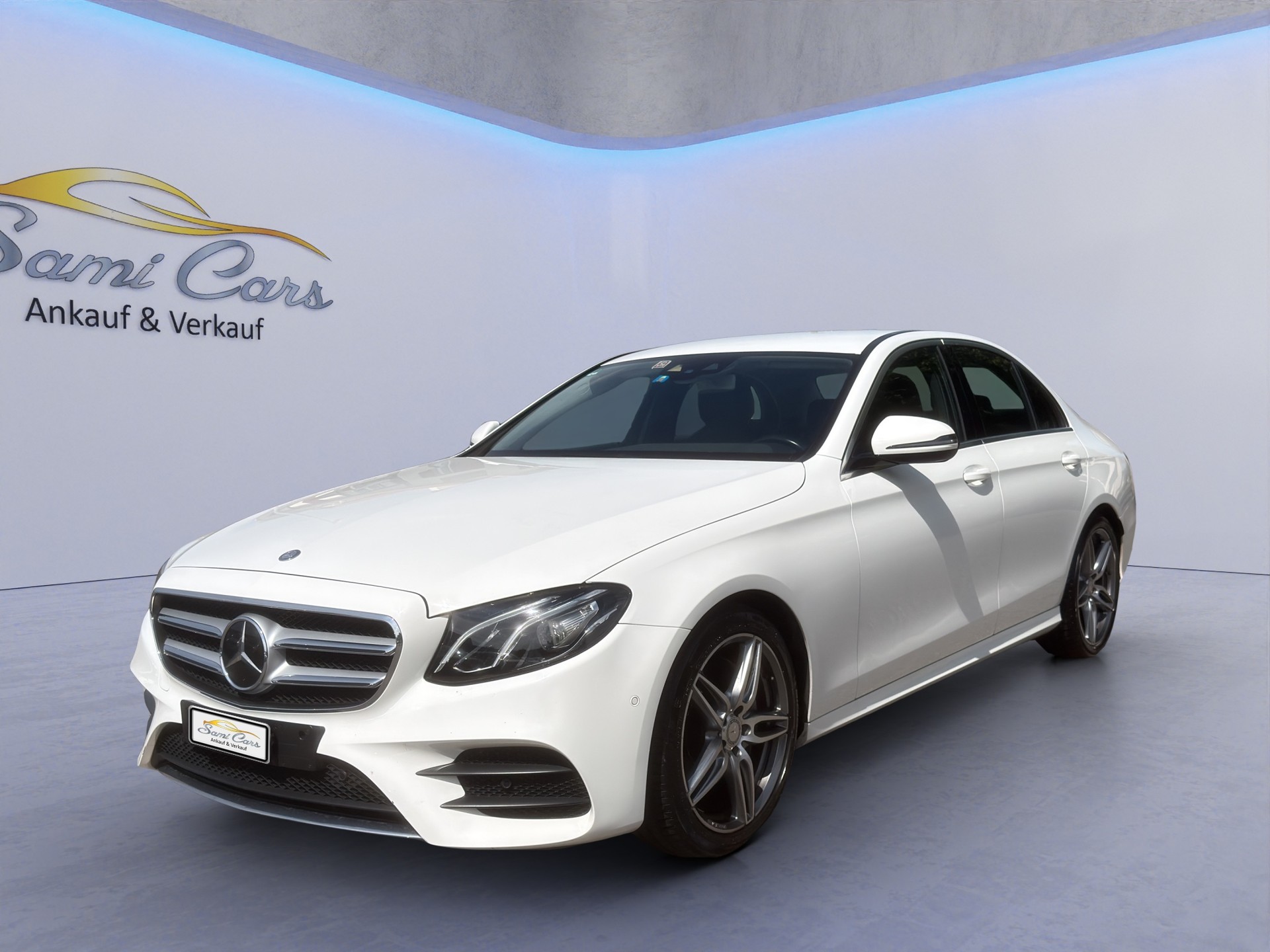 MERCEDES-BENZ E 200 AMG Line-image-1