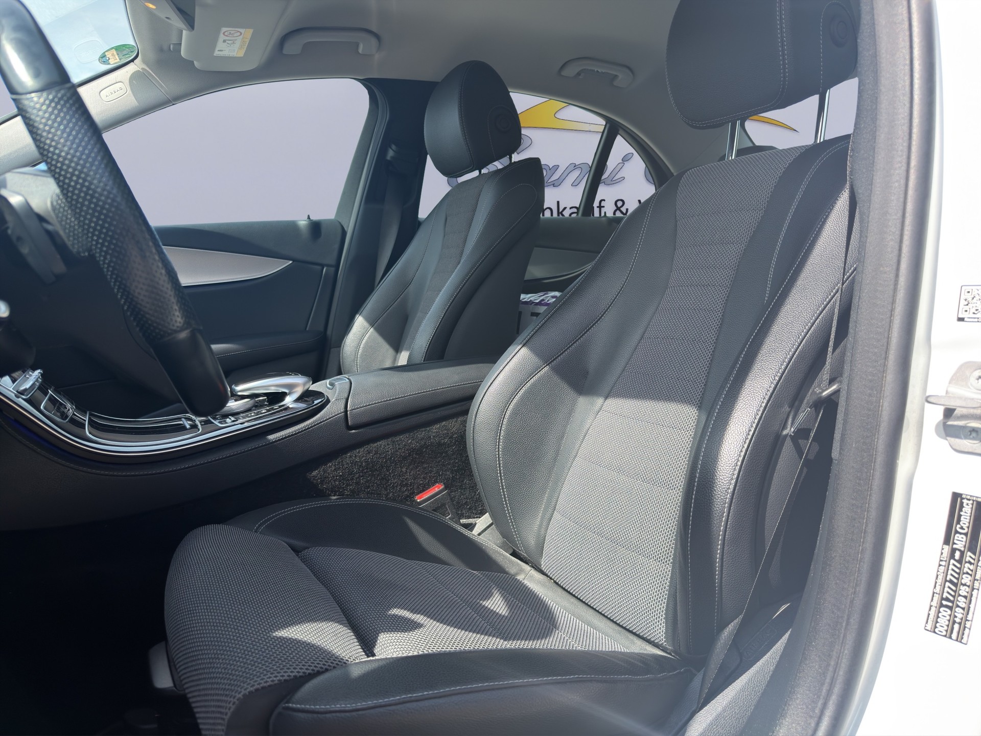 MERCEDES-BENZ E 200 AMG Line-image-10