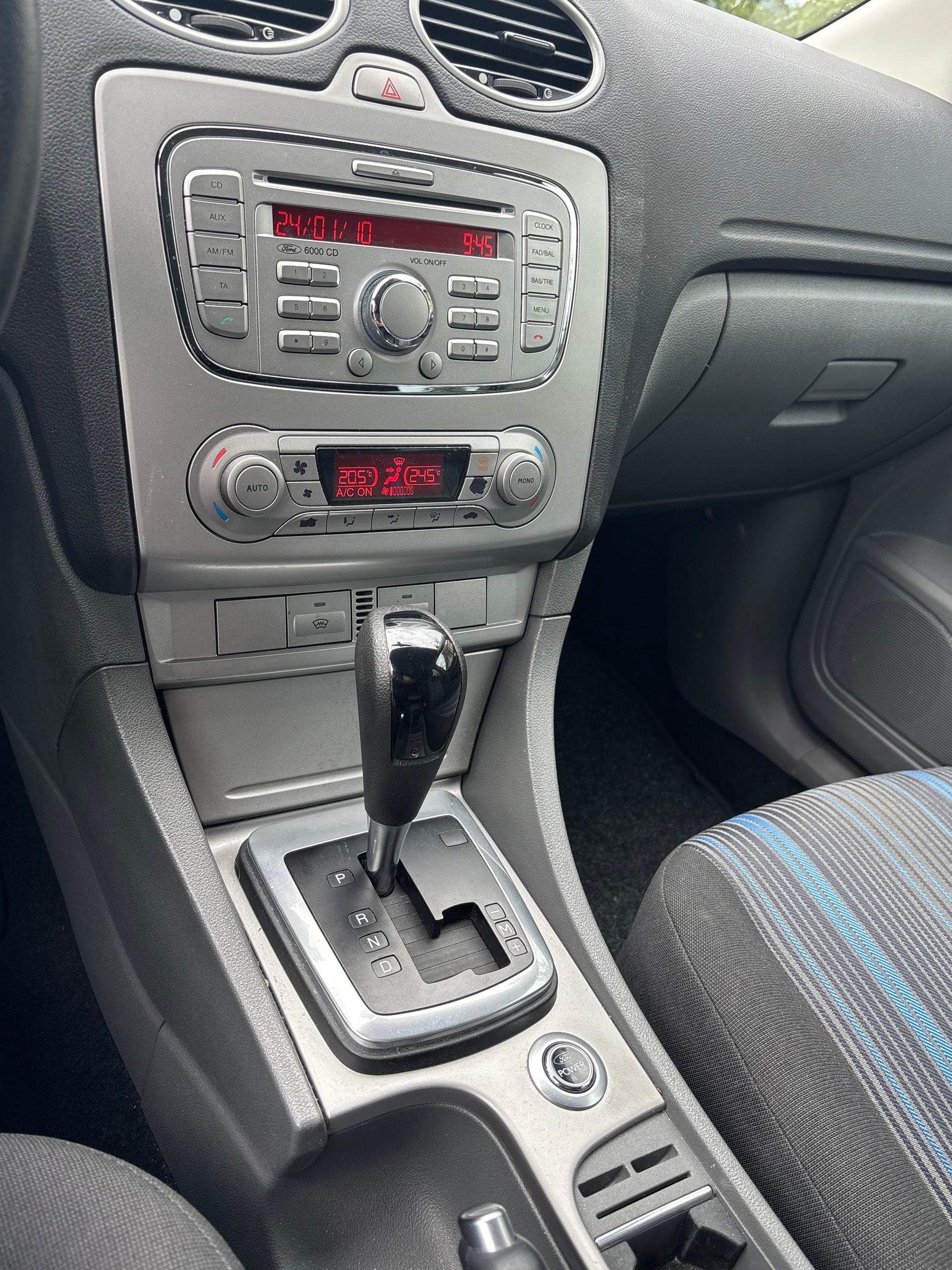FORD Focus 2.0 TDCi Titanium PowerShift-image-7