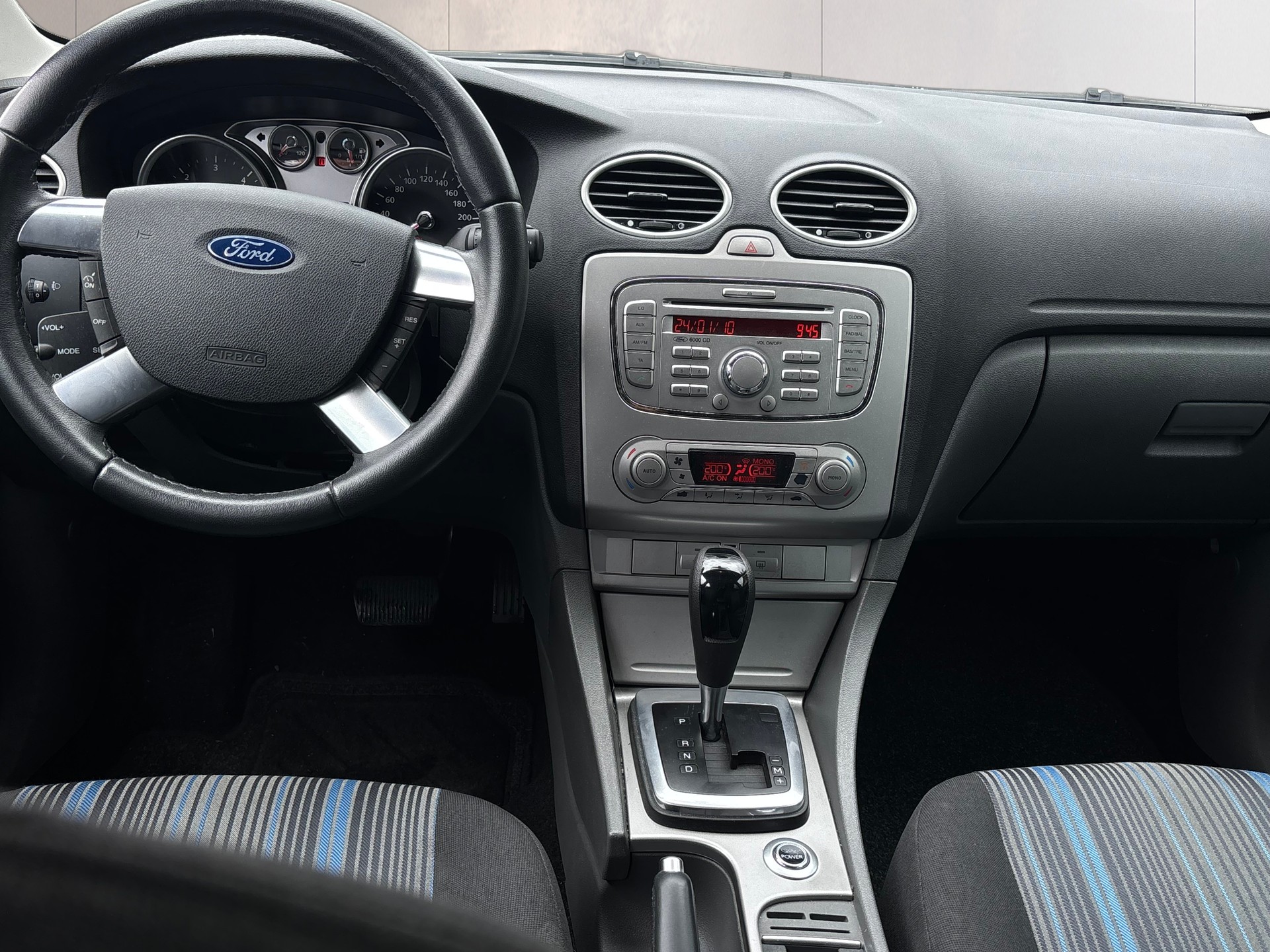 FORD Focus 2.0 TDCi Titanium PowerShift-image-6