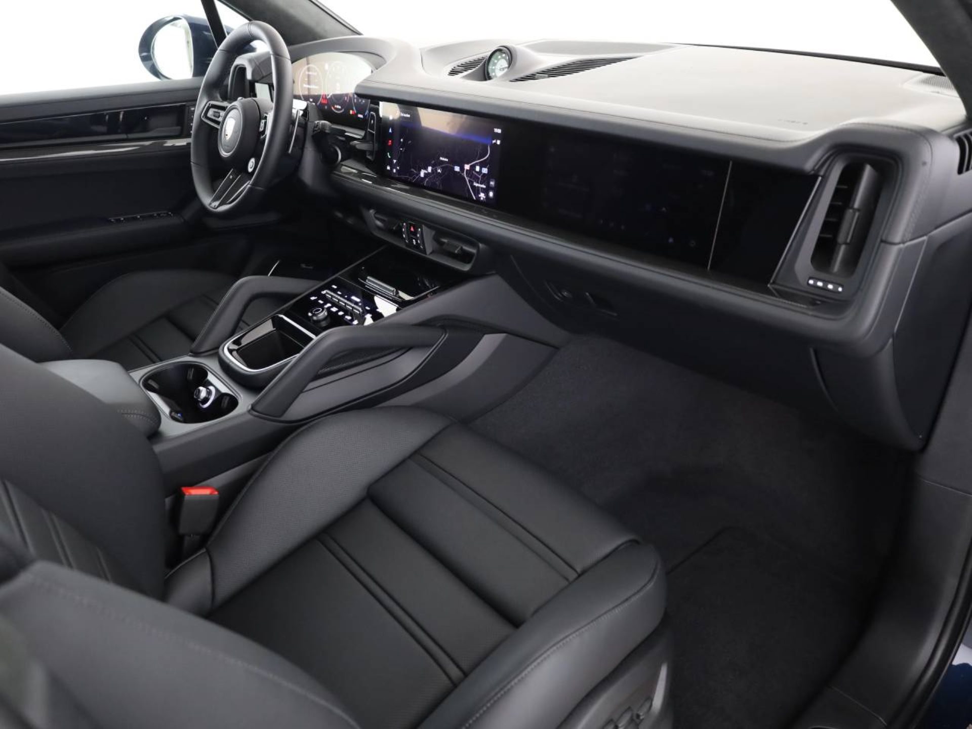 PORSCHE Cayenne GTS-image-11