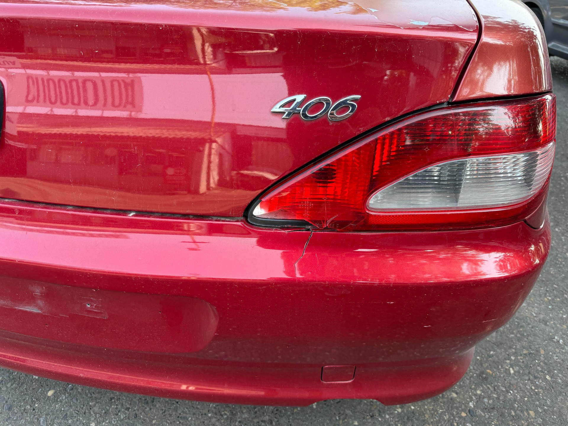 PEUGEOT 406 Coupé 3.0 V6-image-6