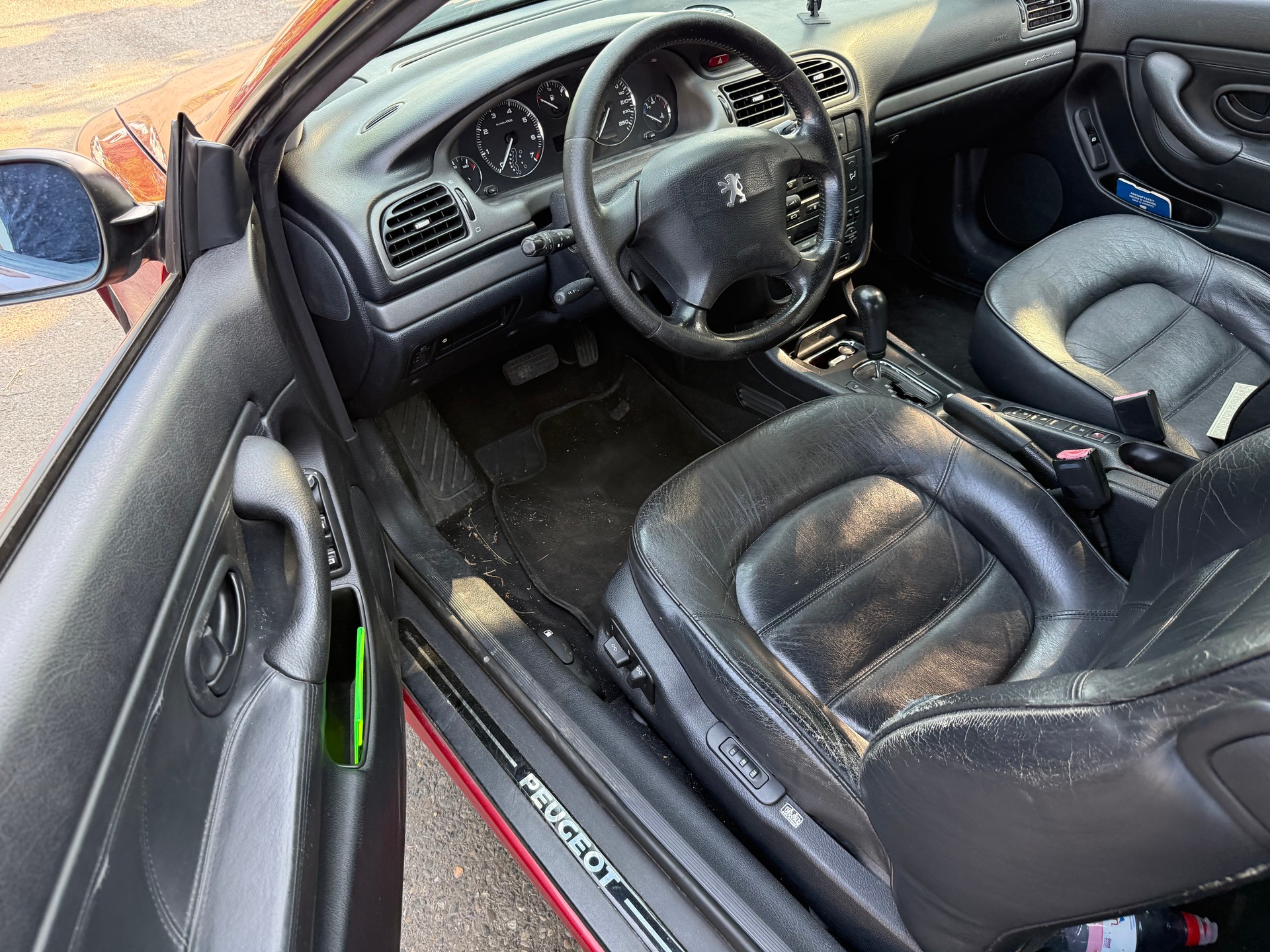 PEUGEOT 406 Coupé 3.0 V6-image-10