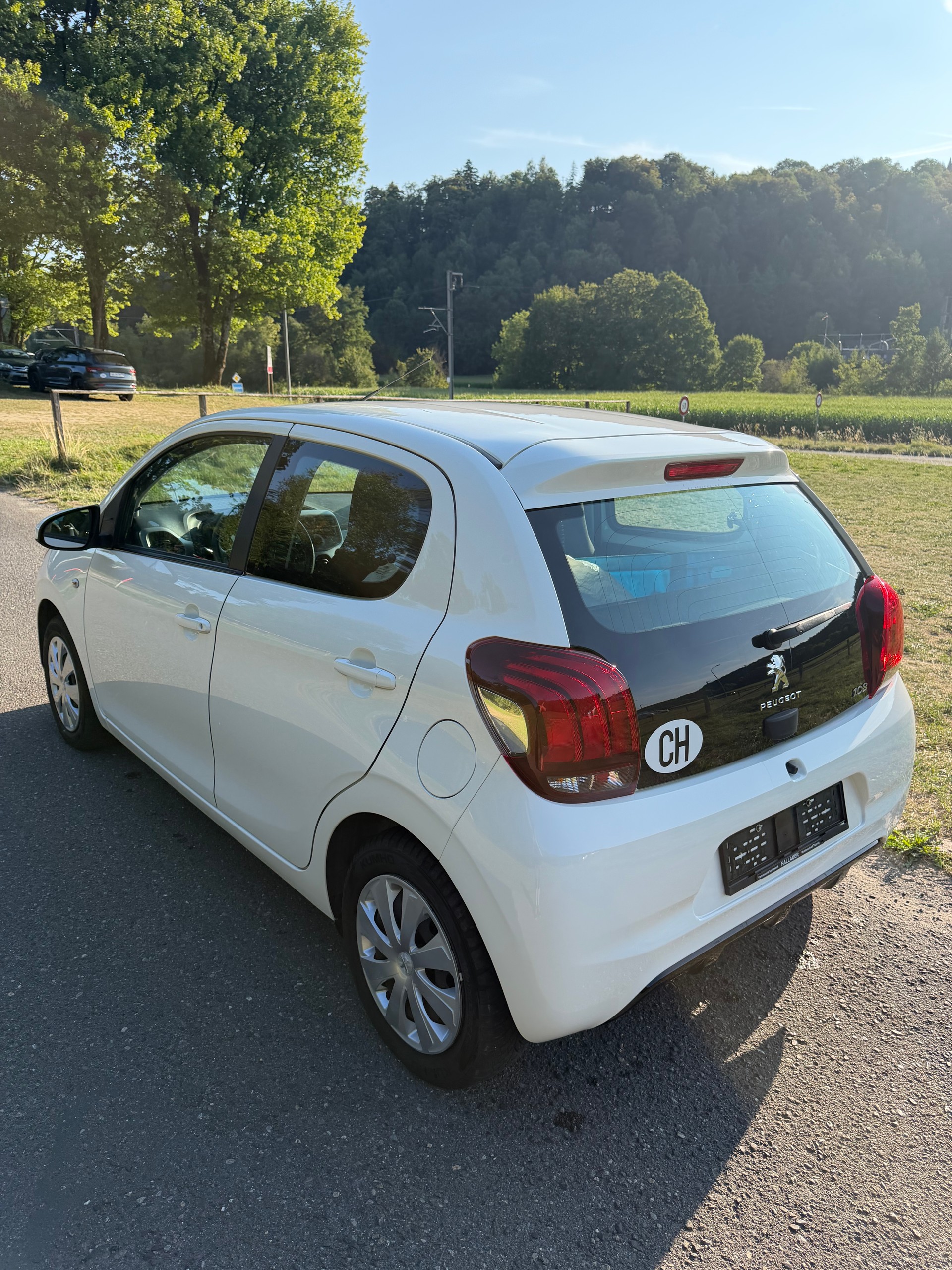 PEUGEOT 108 1.0 VTi Access-image-3