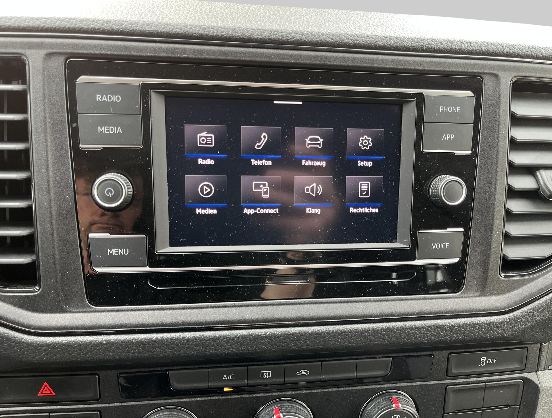 VW Crafter Kastenwagen 35 2.0 BiTDI Entry L3 RS3640 mm-image-13