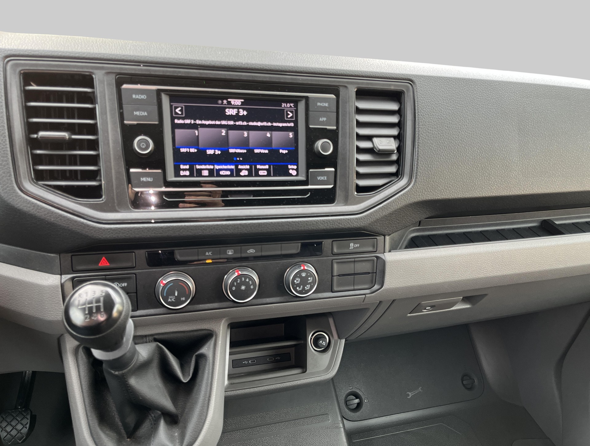 VW Crafter Kastenwagen 35 2.0 BiTDI Entry L3 RS3640 mm-image-12