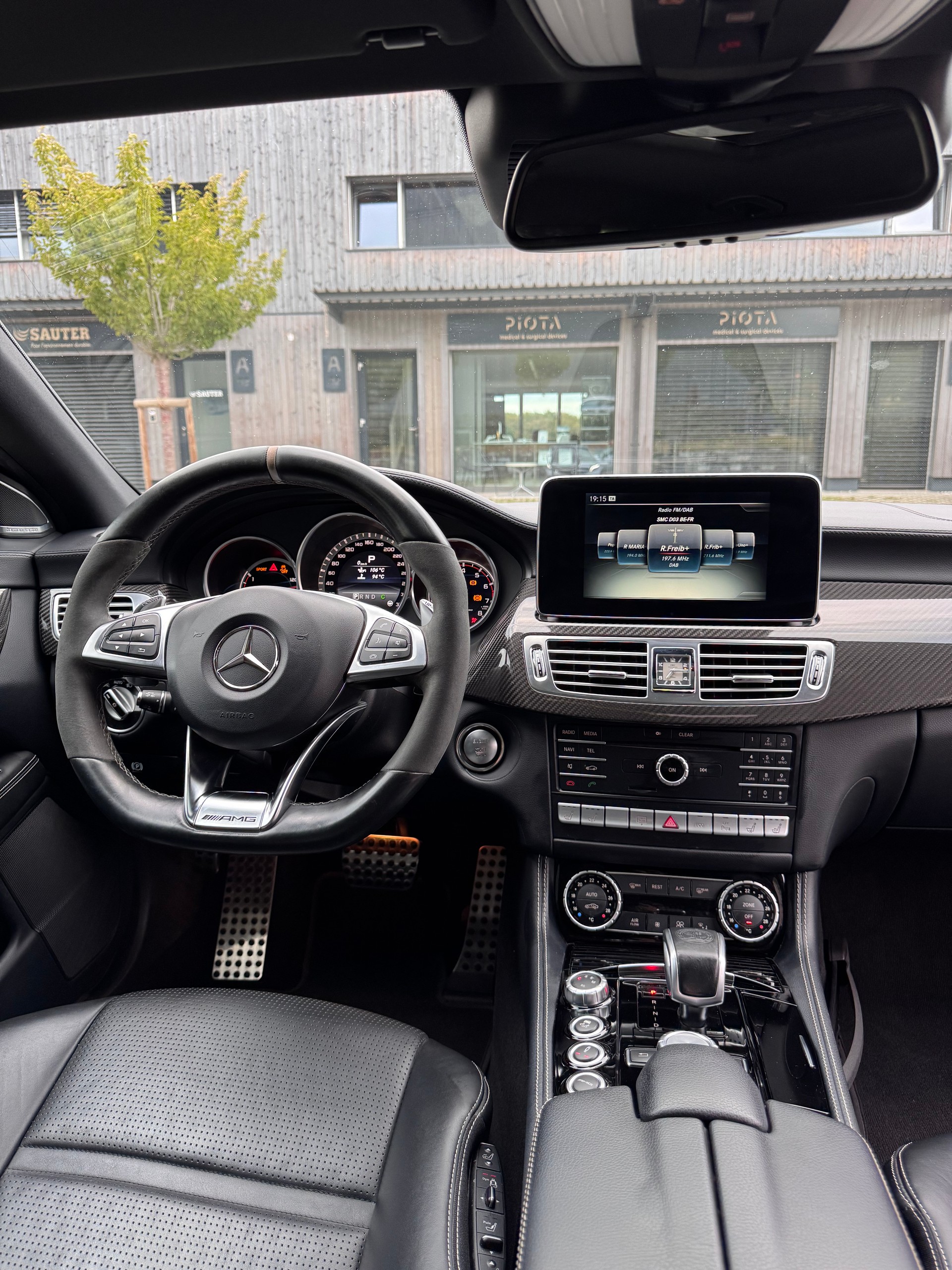 MERCEDES-BENZ CLS 63 AMG S 4Matic Speedshift MCT-image-8