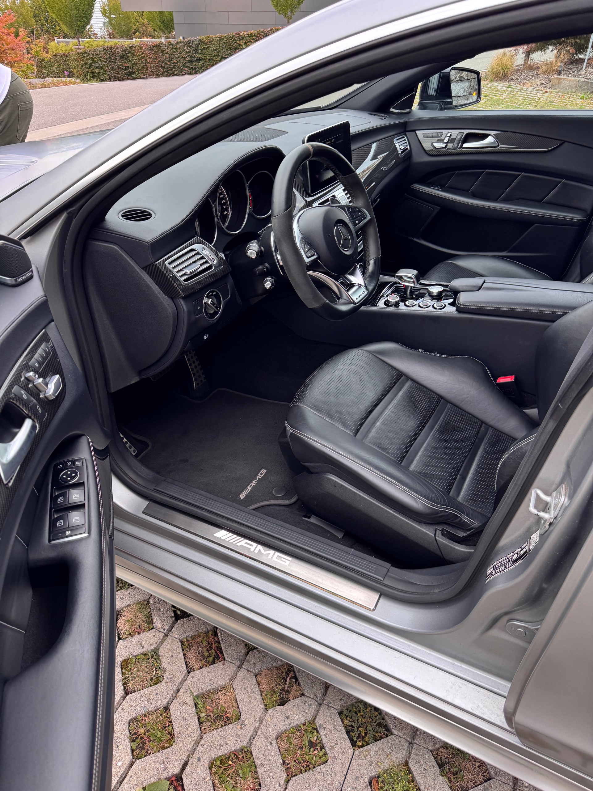 MERCEDES-BENZ CLS 63 AMG S 4Matic Speedshift MCT-image-10