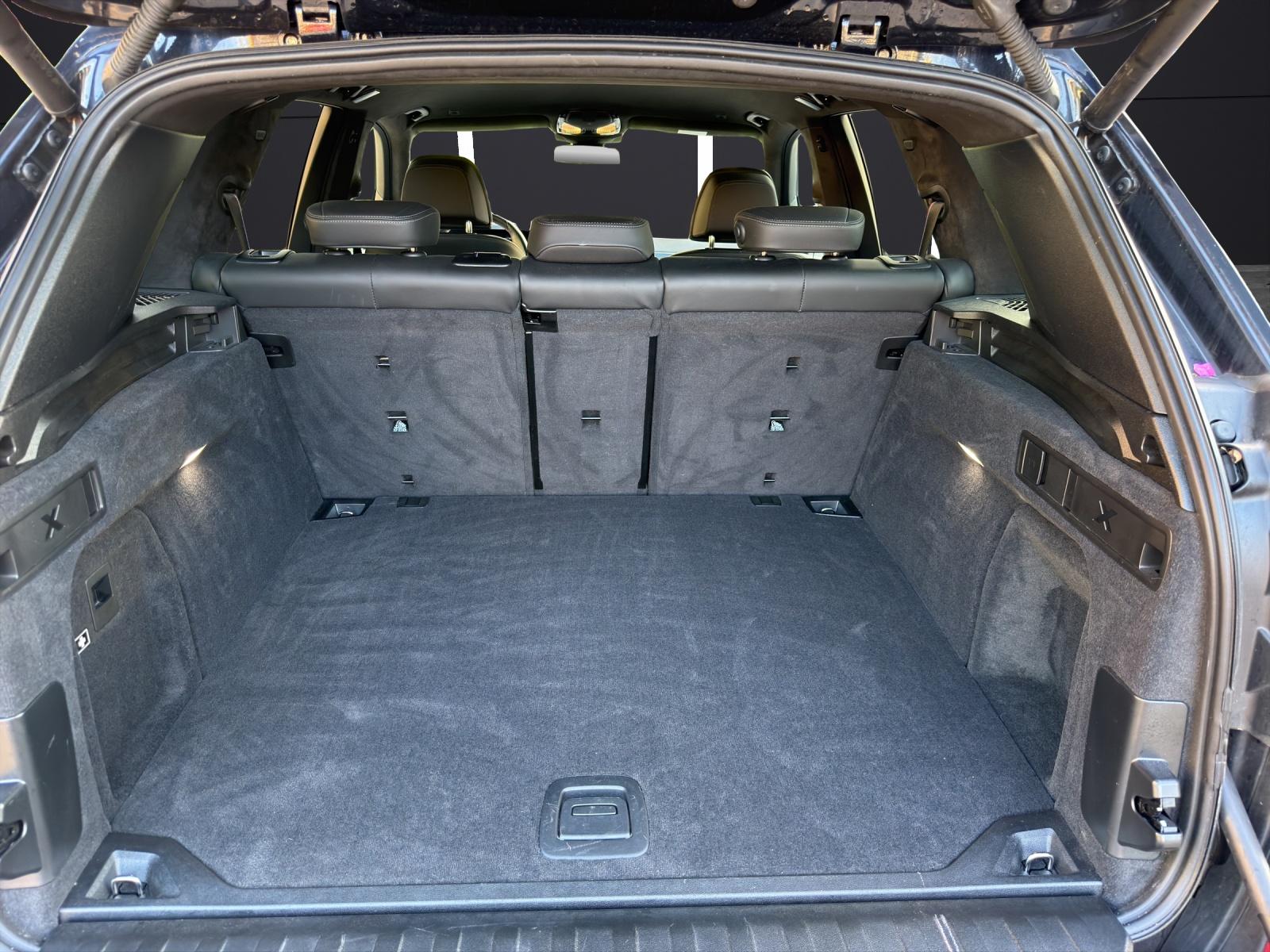 BMW X5 M60i xDrive-image-9