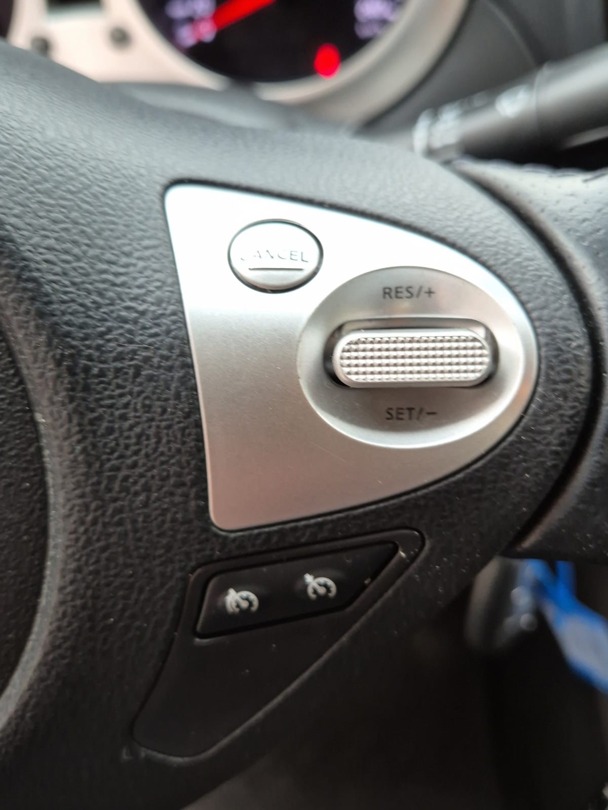 NISSAN Juke 1.2 DIG-T tekna-image-13