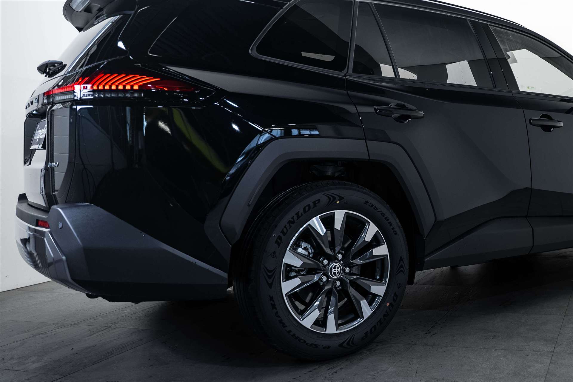 TOYOTA TOYOTA RAV-4 2.5 HSD Trend AWD e-CVT Automat-image-3