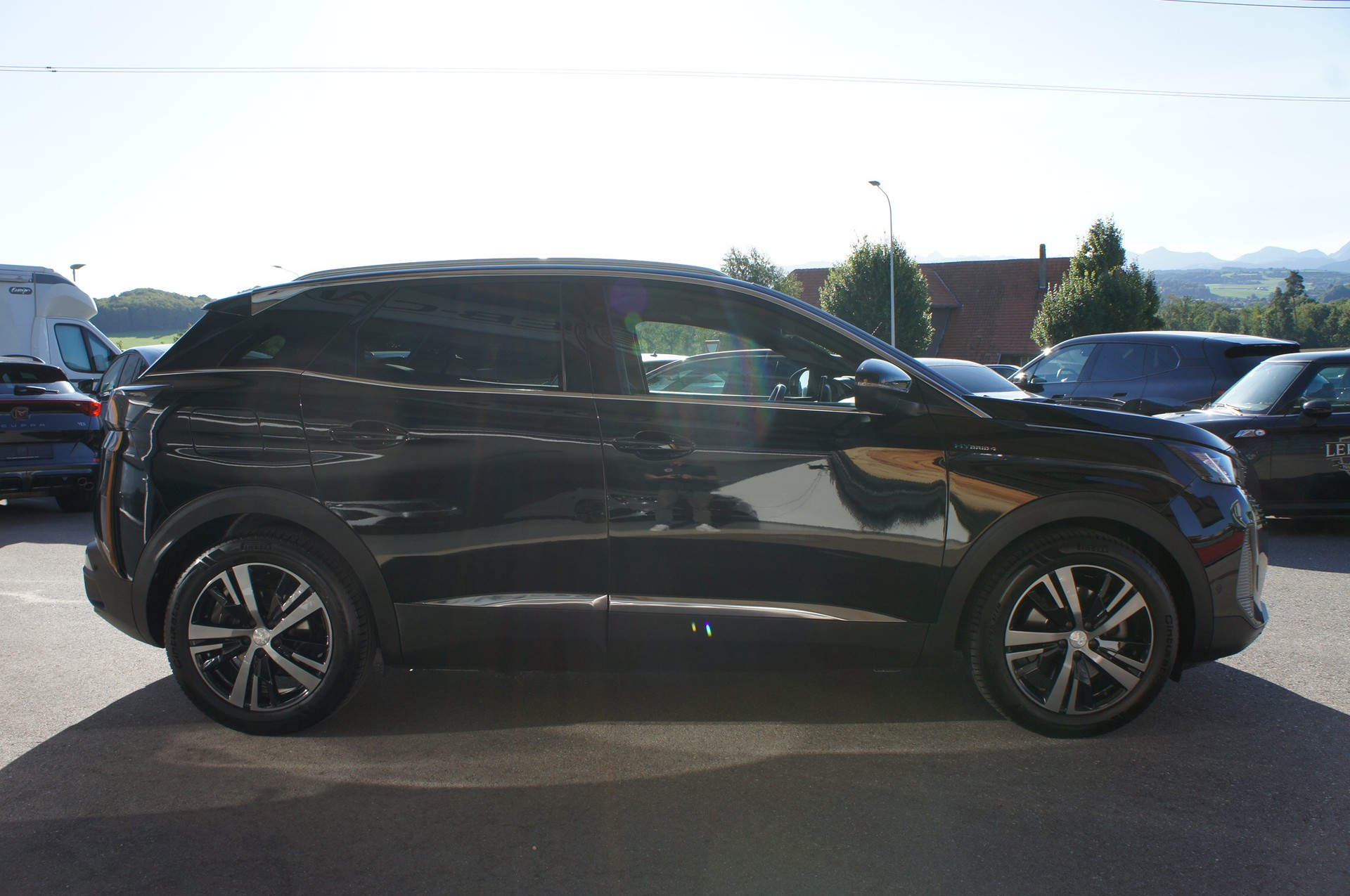 PEUGEOT 3008 300e Hybrid4 GT EAT8-image-5