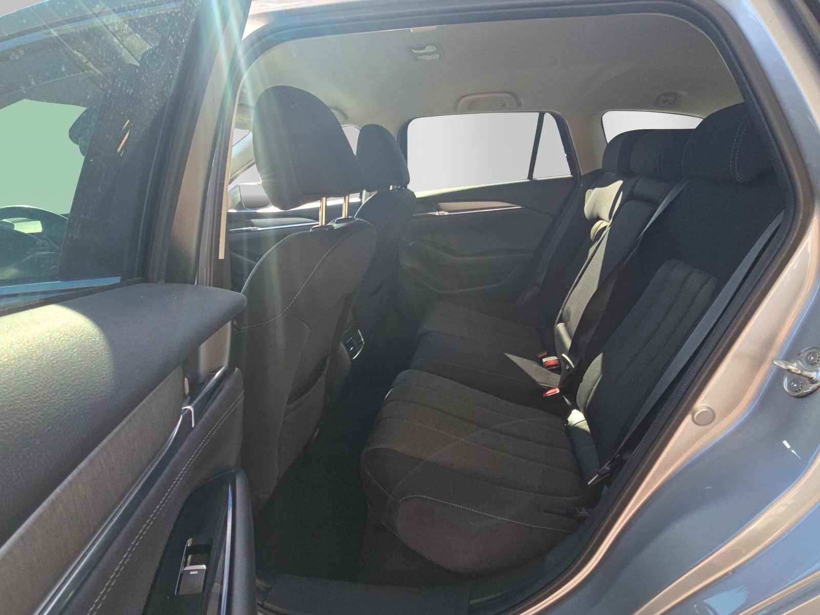 MAZDA 6 Sport Wagon 2.0 Ambition-image-11