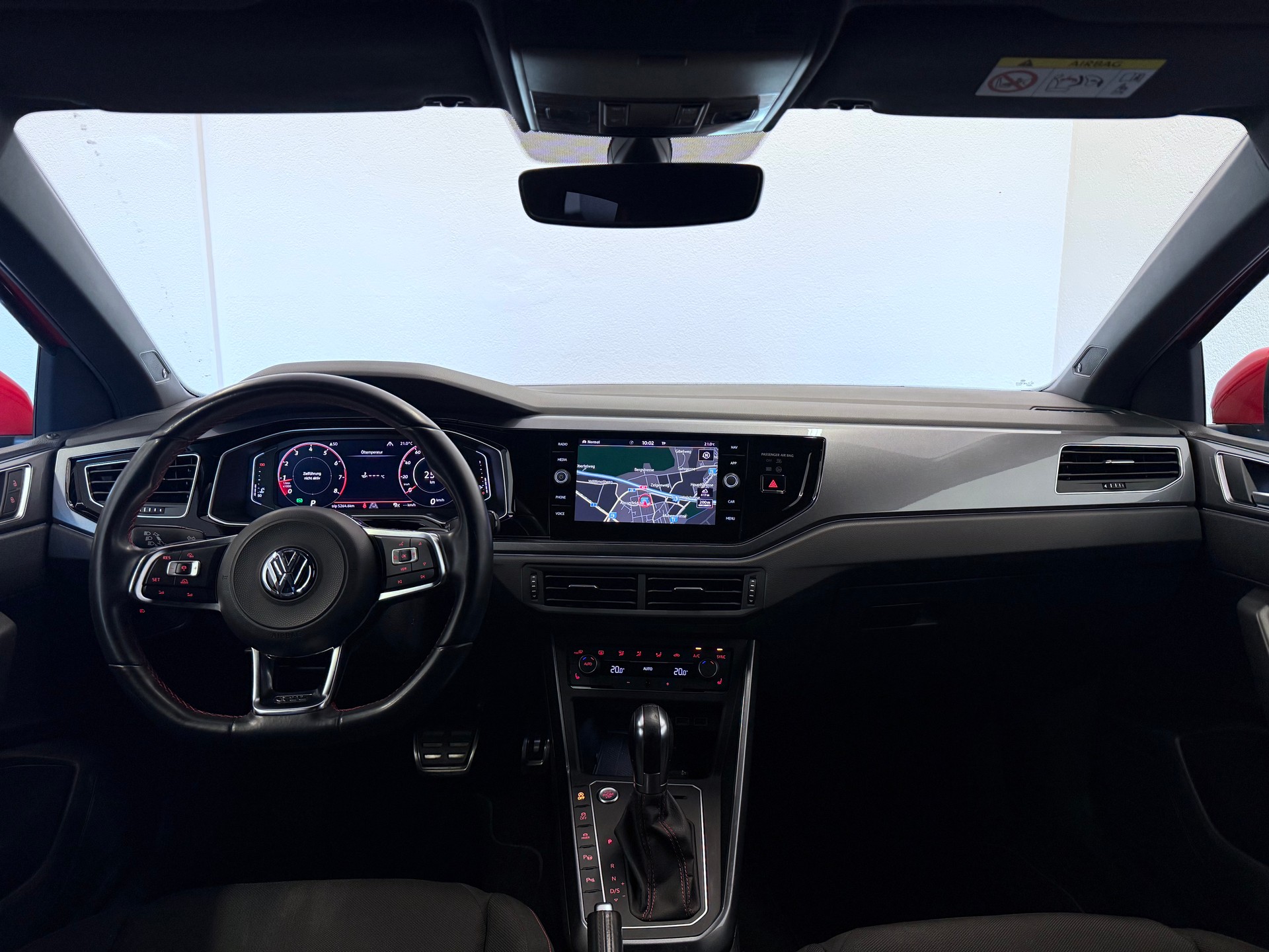 VW Polo 2.0 TSI GTI DSG-image-14