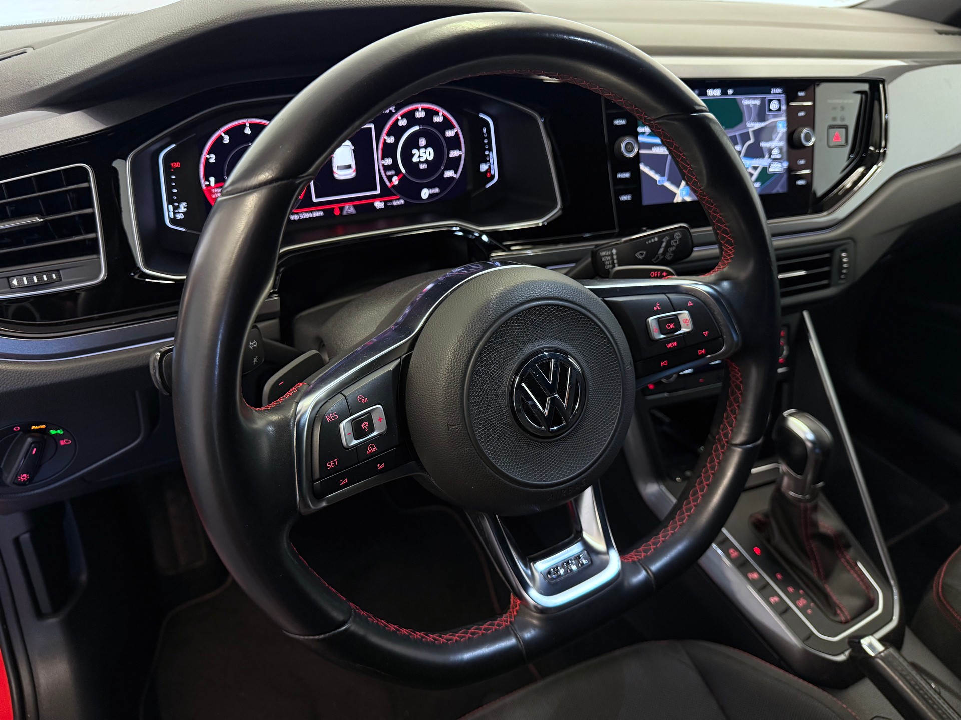 VW Polo 2.0 TSI GTI DSG-image-17