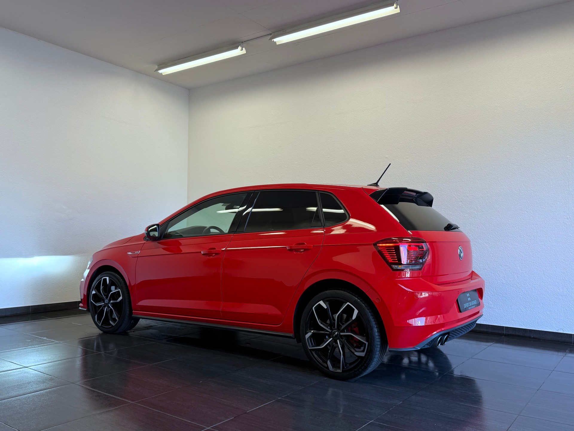 VW Polo 2.0 TSI GTI DSG-image-6