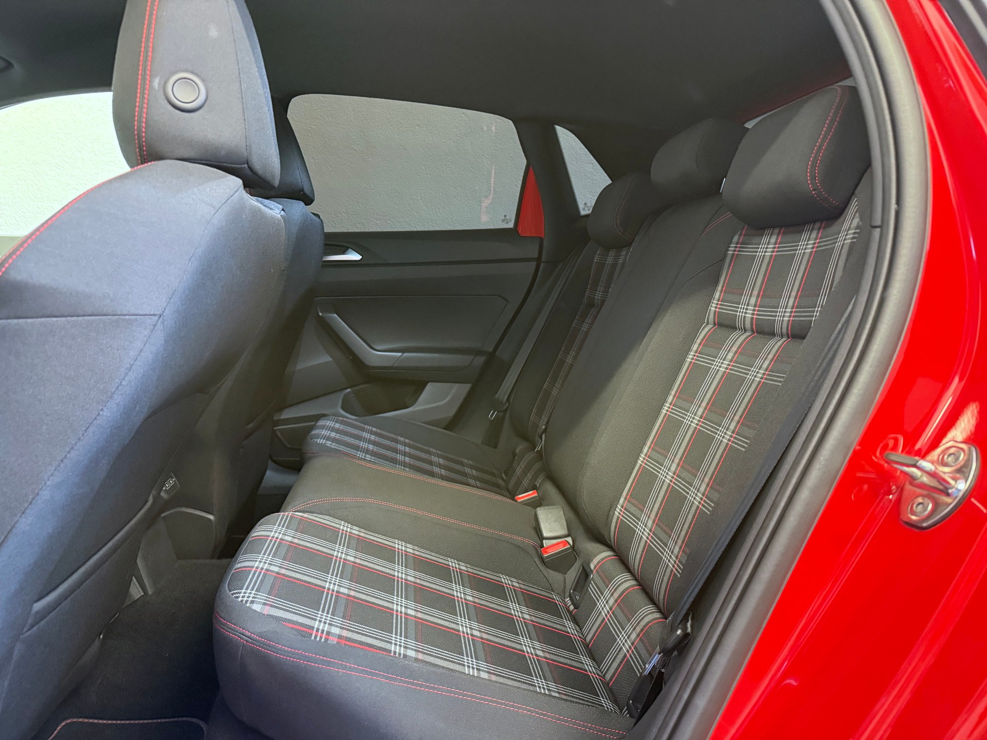 VW Polo 2.0 TSI GTI DSG-image-21