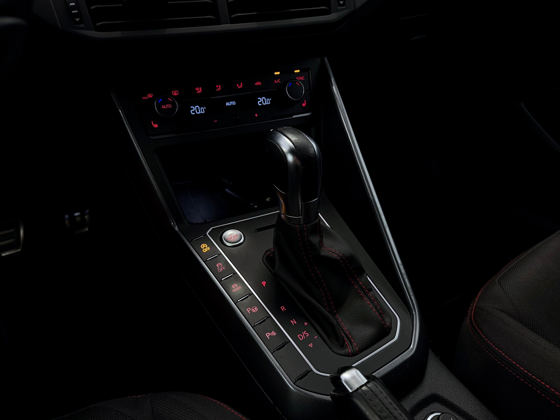 VW Polo 2.0 TSI GTI DSG-image-26