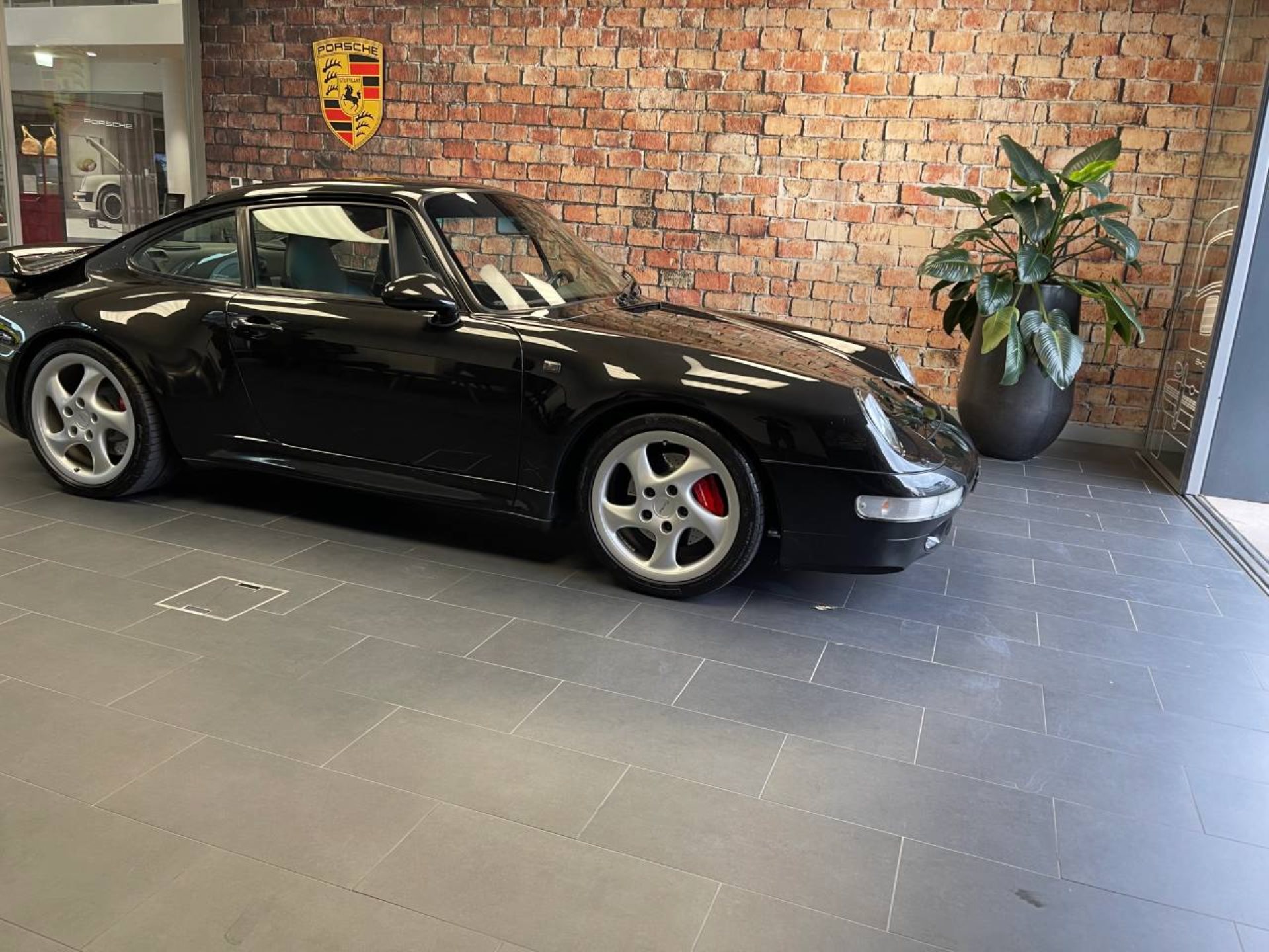 PORSCHE 911 Turbo-image-0