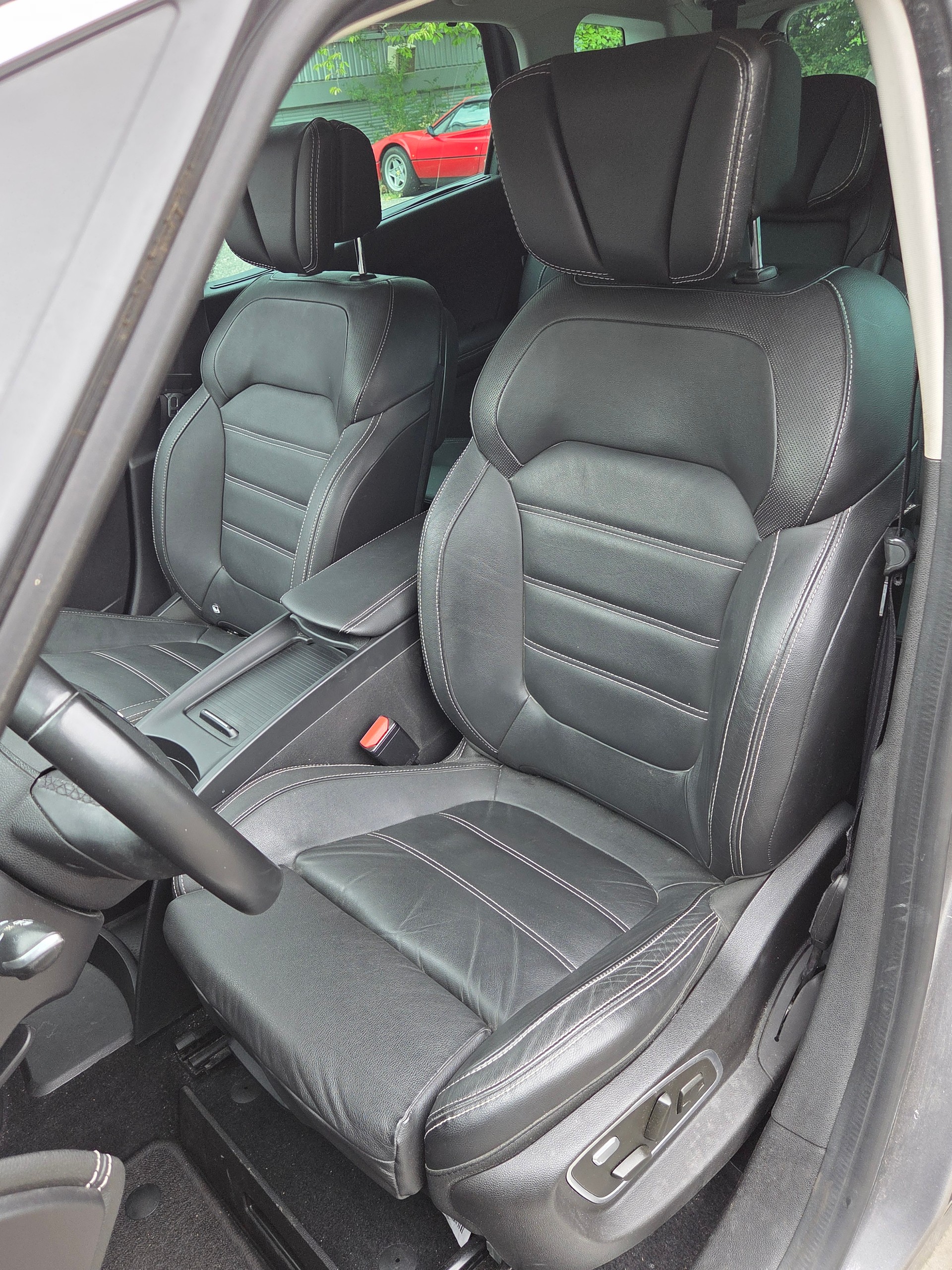 RENAULT Scénic 1.6 dCi Bose EDC-image-9