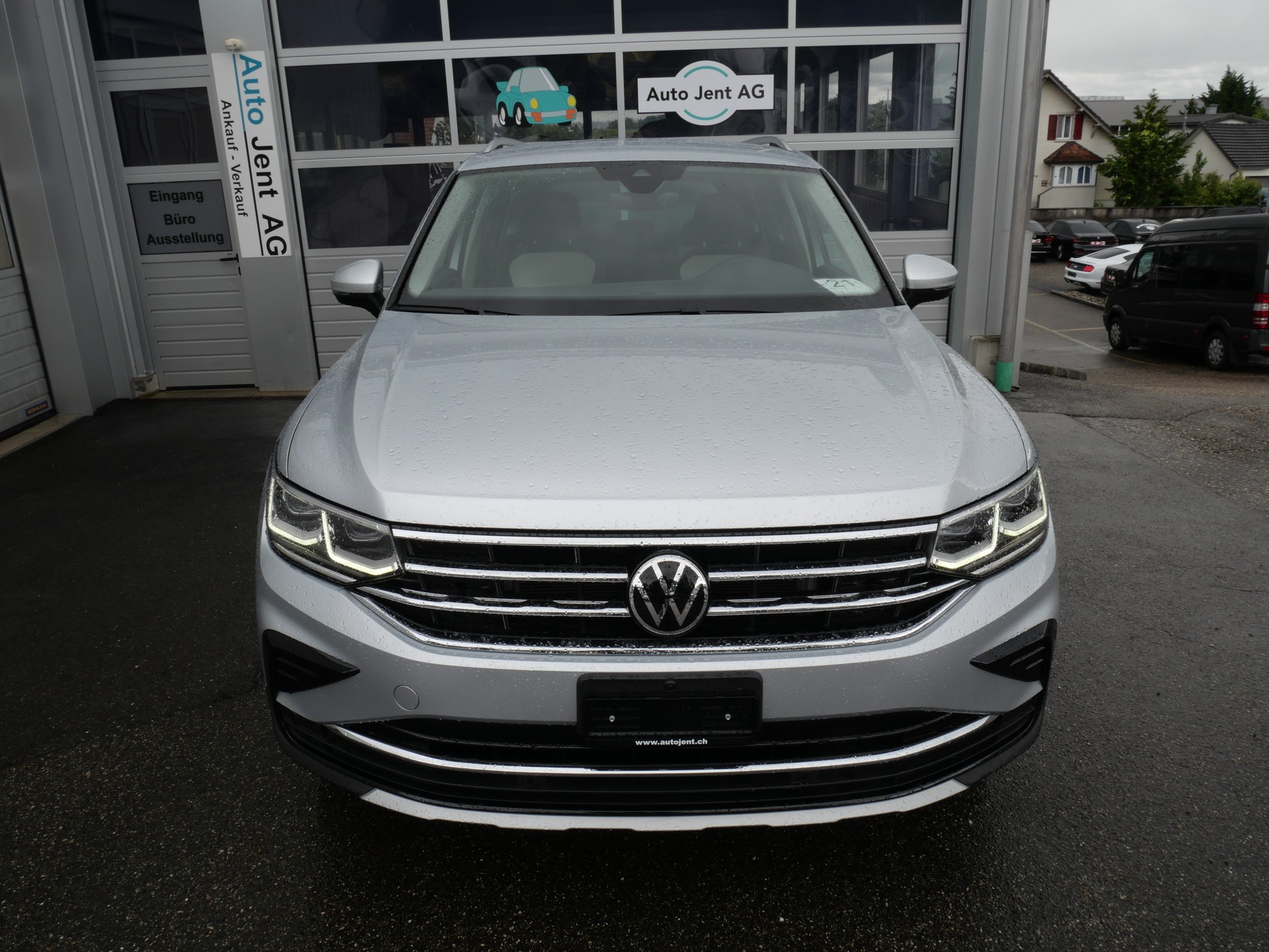 VW Tiguan 1.4TSI PHEV Elegance DSG *CH-Auto, AHK-schwenkbar, 360°-Kamera*-image-3