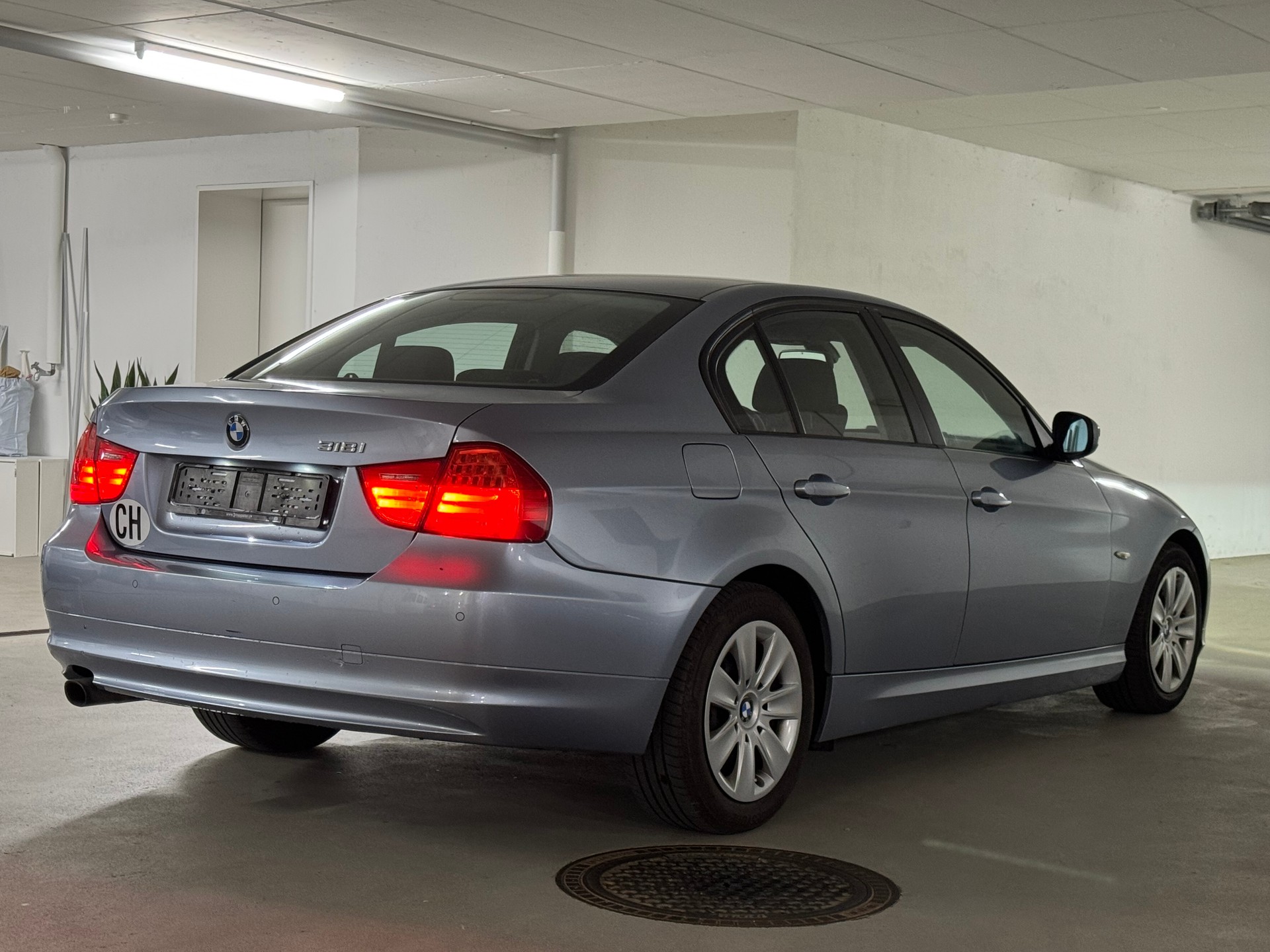 BMW 318i M-Paket-image-6
